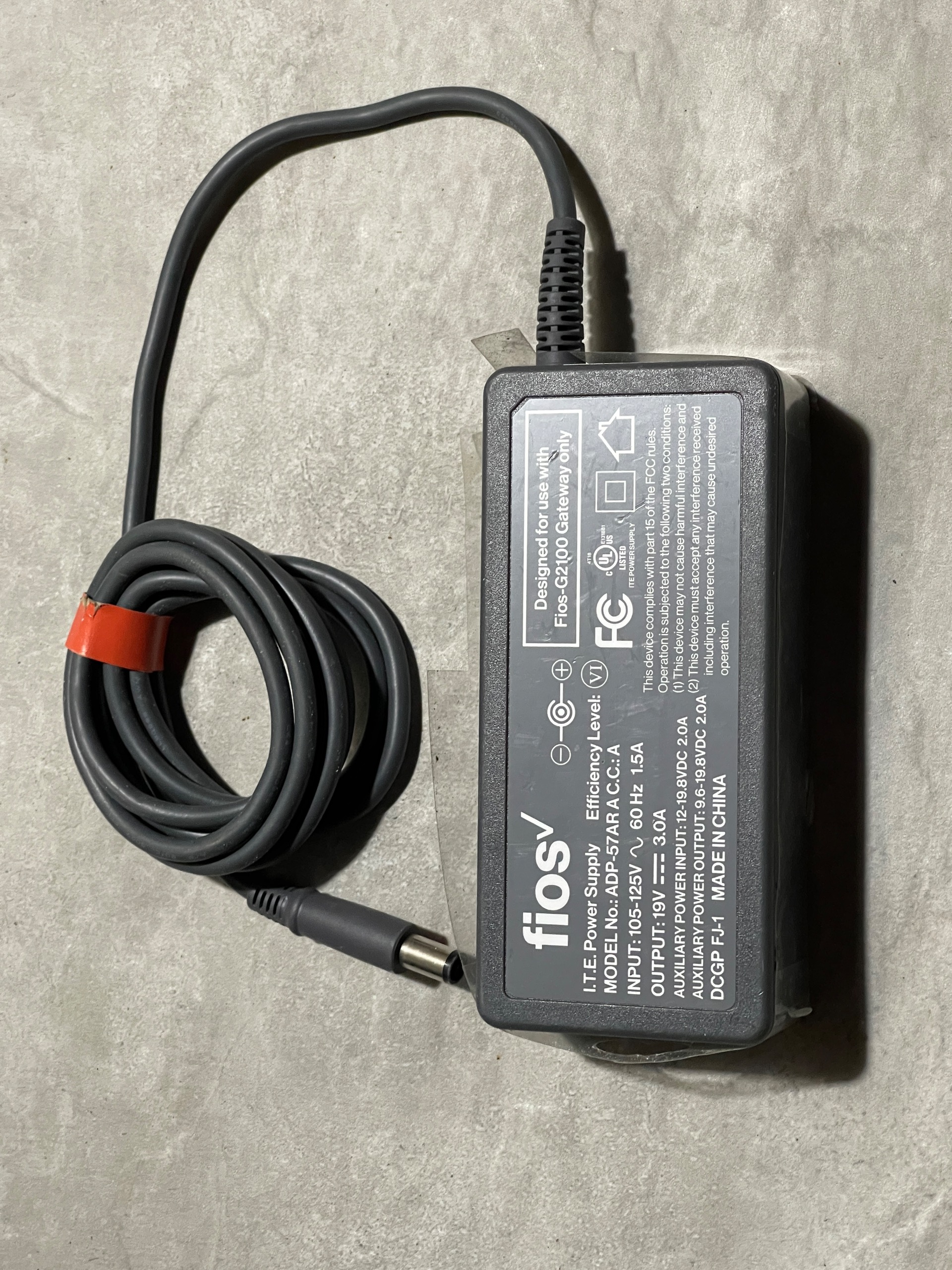 آداپتور و شارژر لپ تاپ 19 ولت 3 امپر fios اورجینال