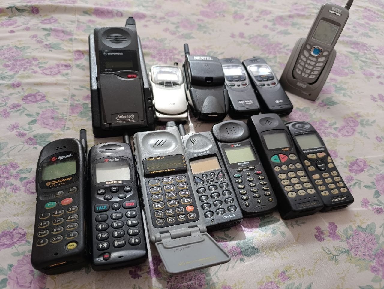 گوشی های انتیک