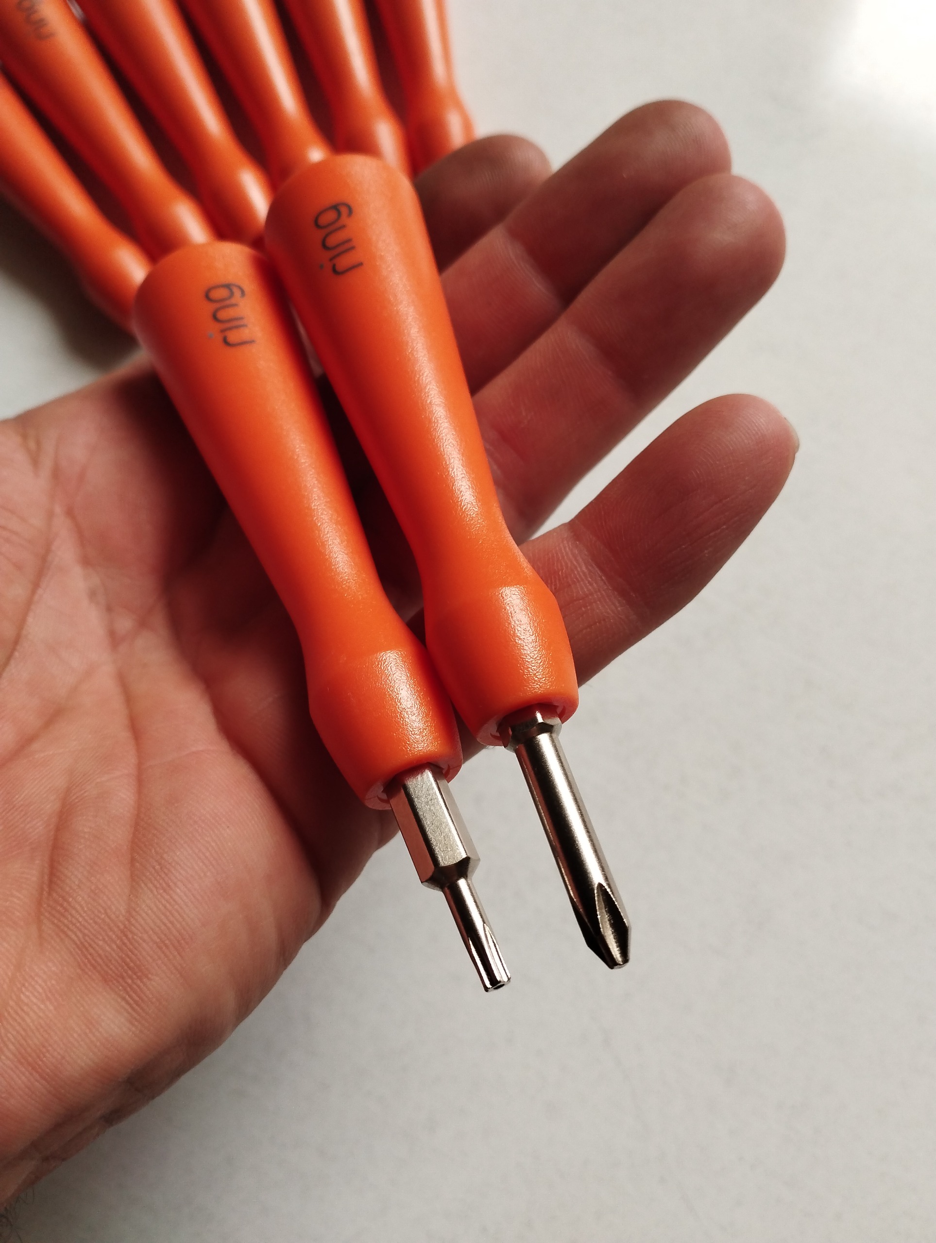 پیچ گوشتی دوسر چهارسو و T15