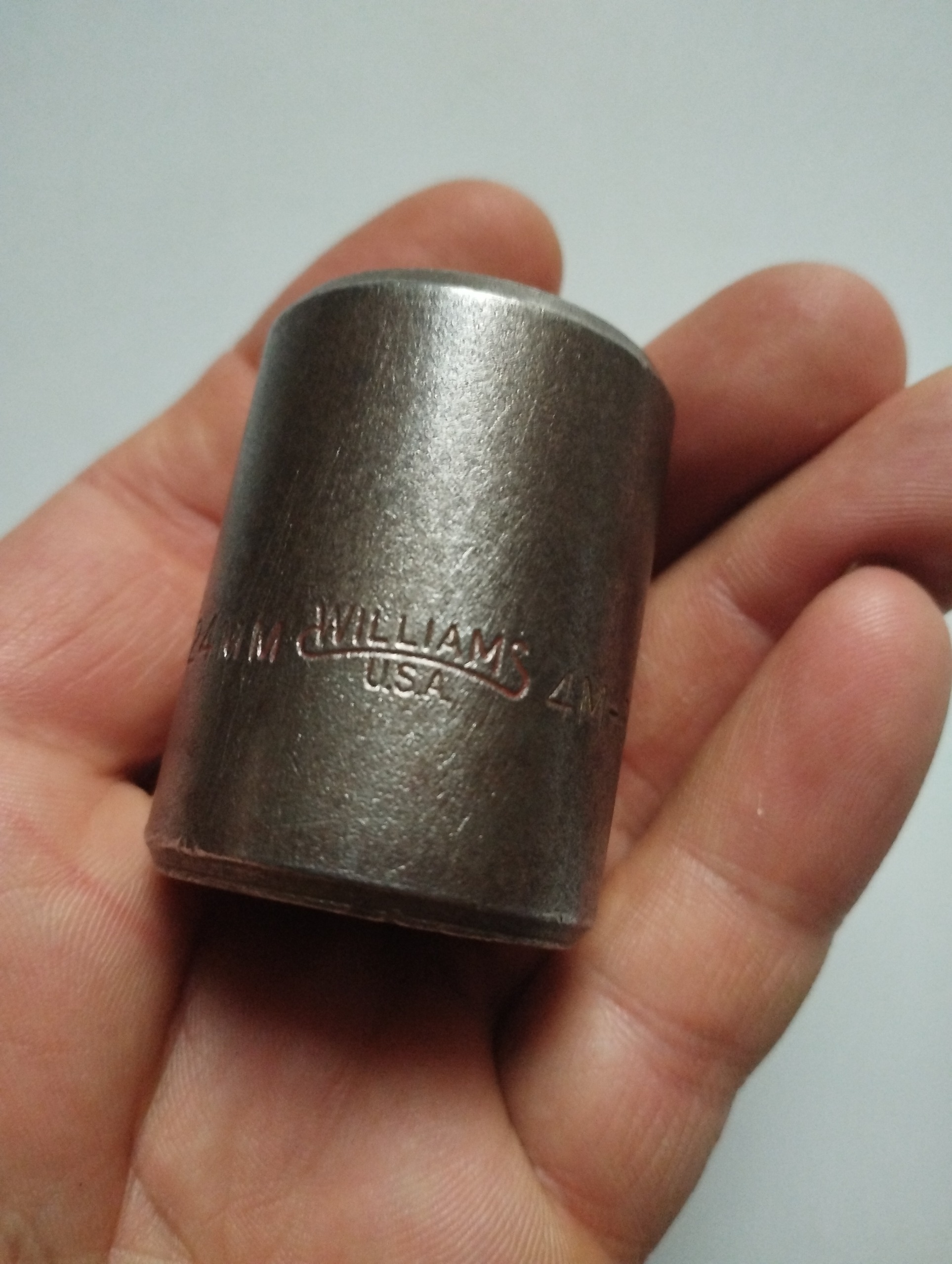 بکس فشار قوی آمریکایی ویلیامز سایز 24