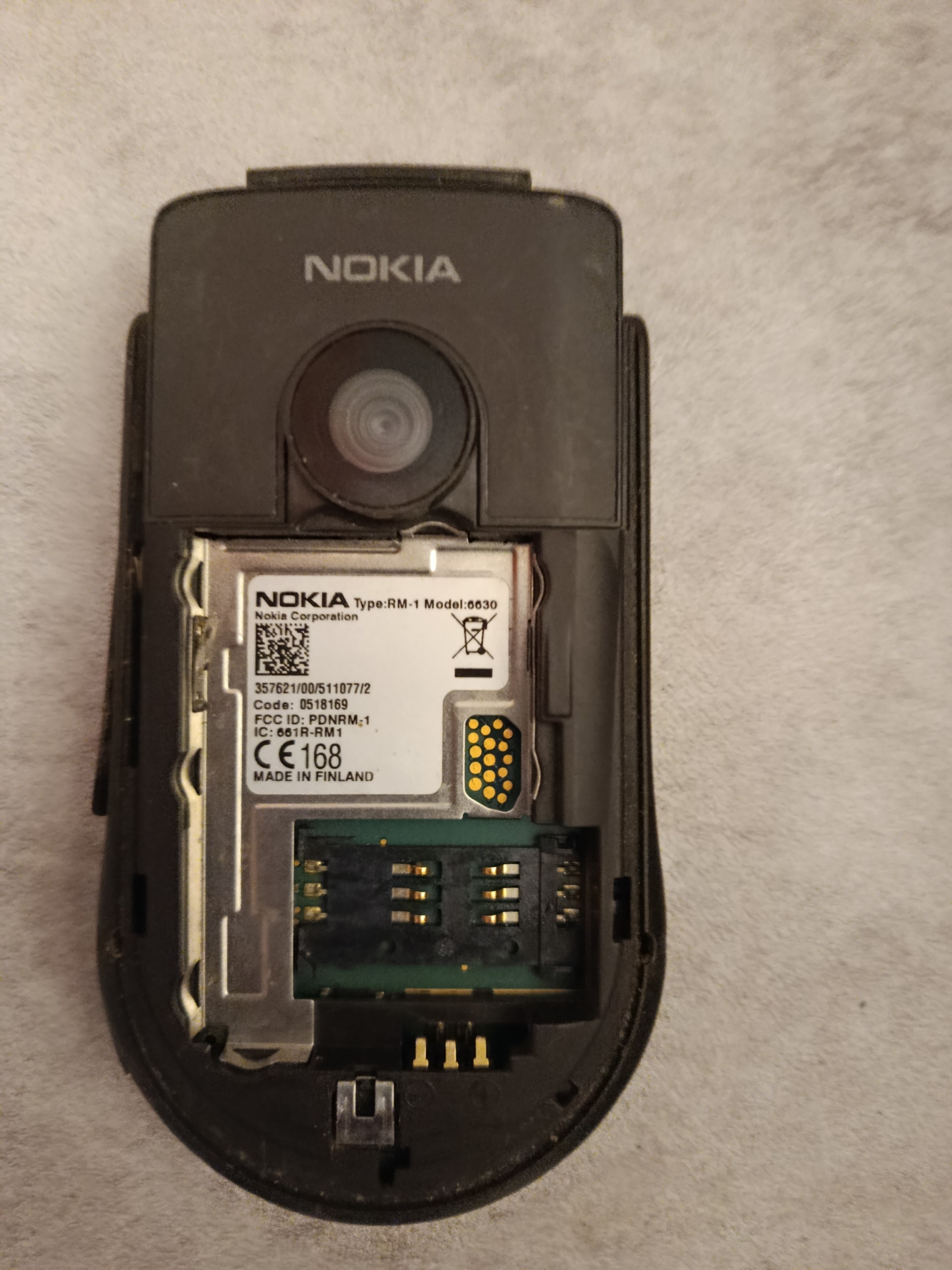 گوشی نوکیا 6630 توضیحات دارد