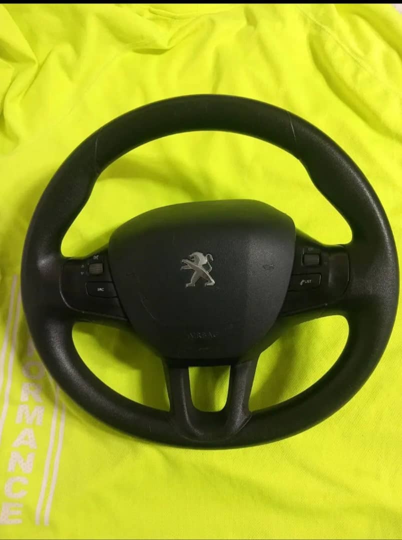 غربیلک فرمان پژو 2008 مناسب 207 و 206 و رانا