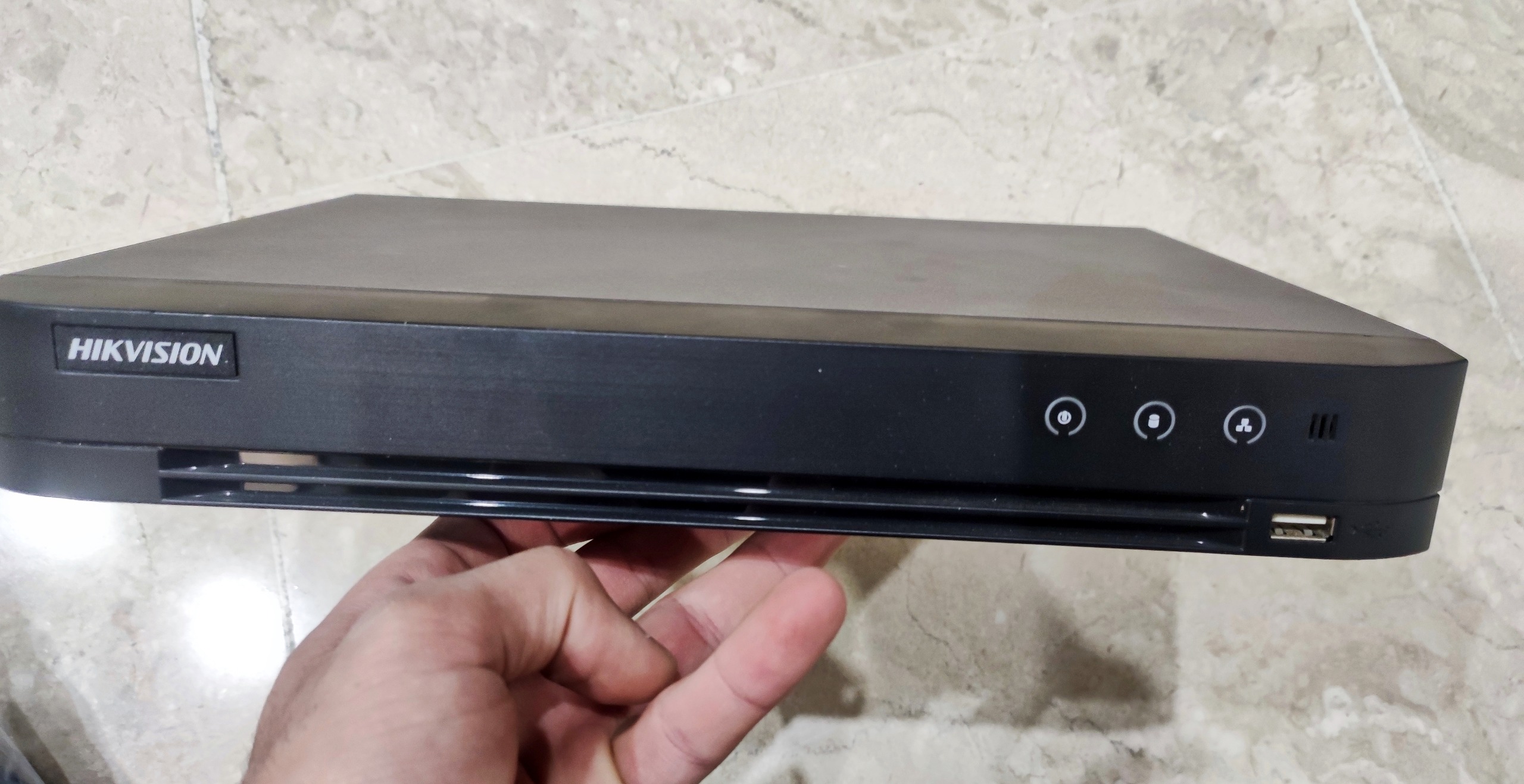 dvr 16 کانال هایک ویژن 7216hqhi-m1/s