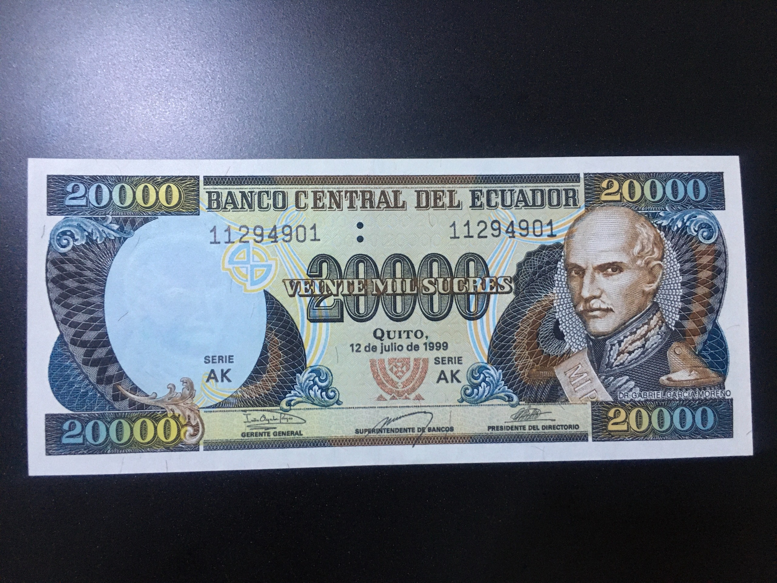 تک بانکی 20000 سوکره (ساکرس) اکوادور 1999