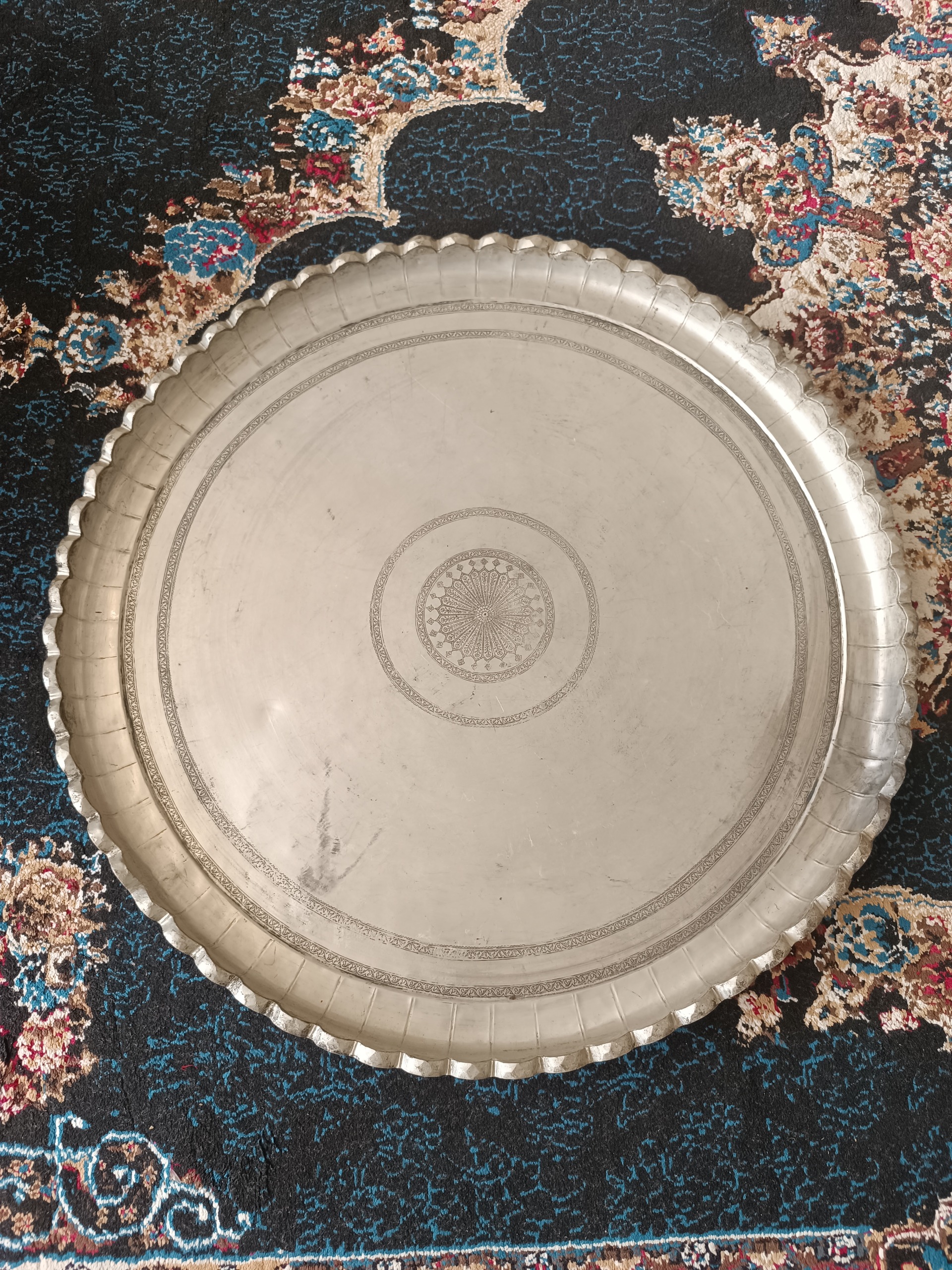 مجمع قاجاری غول پیکر