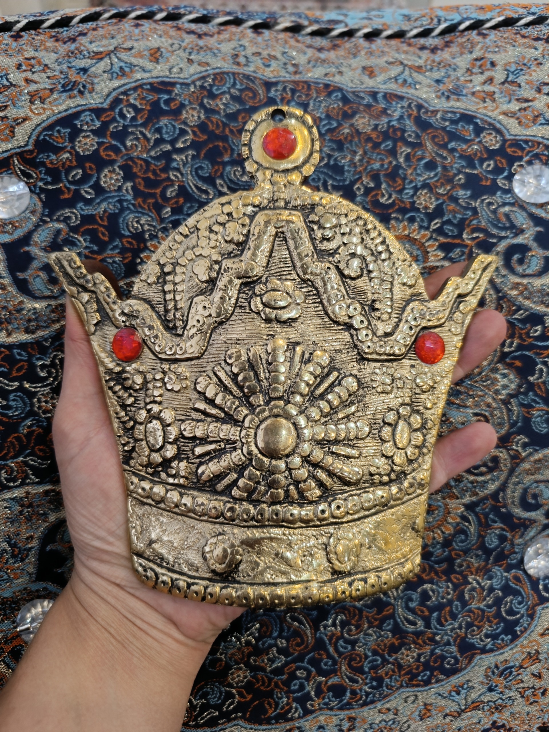 تاج برنزی پهلوی