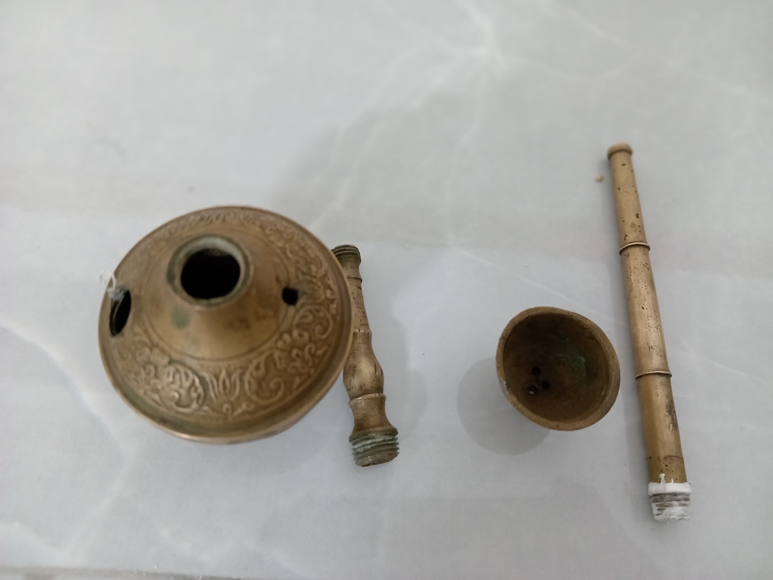 تنگ برنجی قدیمی