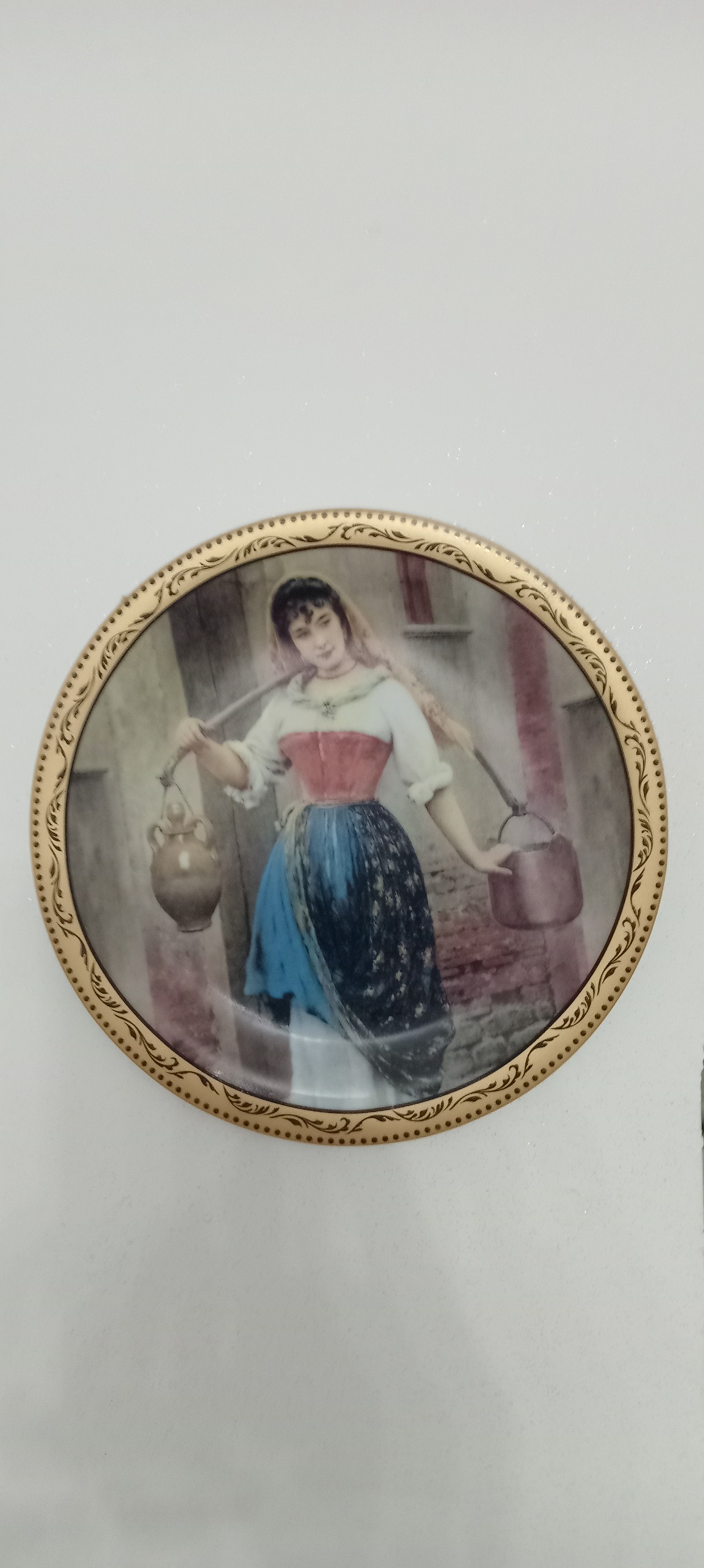 دیوار کوب رخ