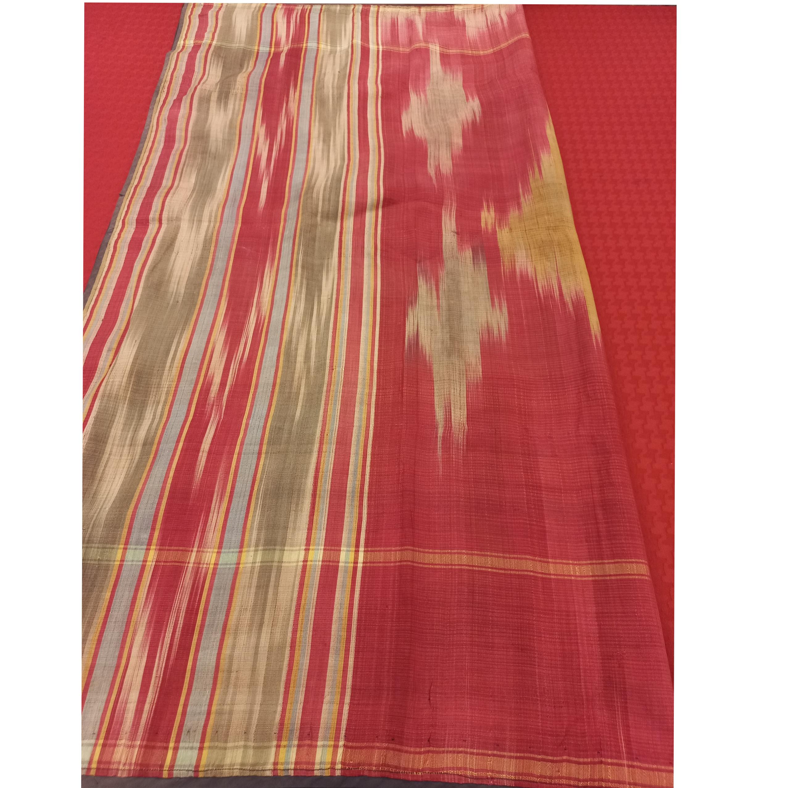 ایکات قاجاری آنتیک 99×98 سانتیمتر