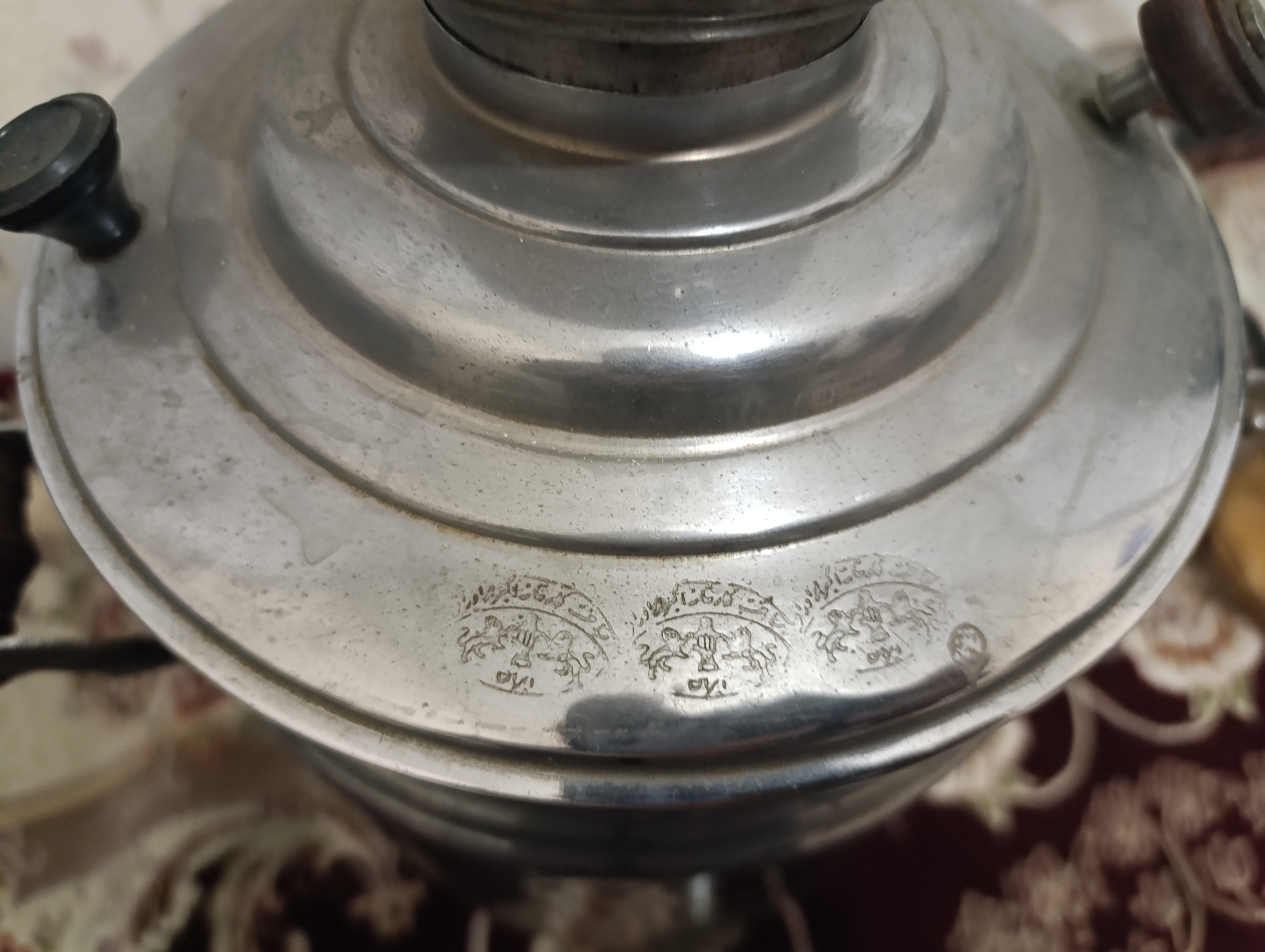 سماور نفتی قدیمی قدمت چهل ساله