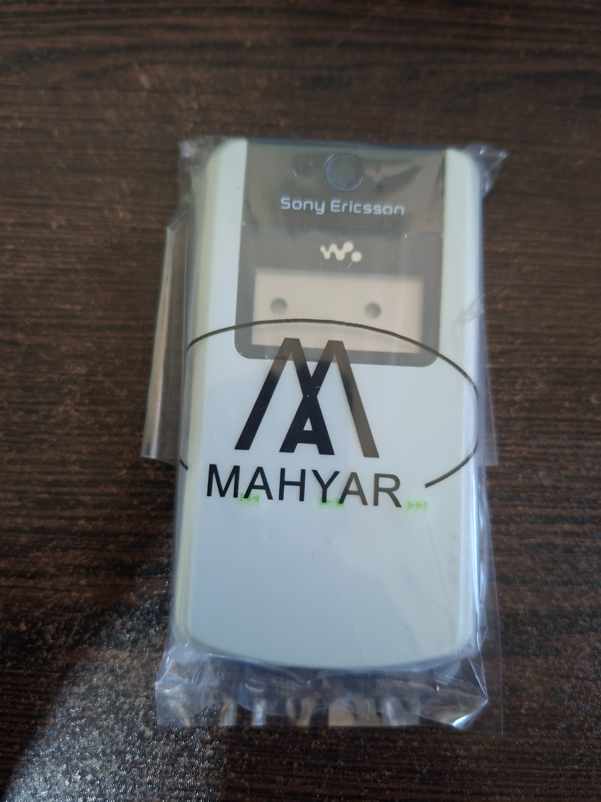 قاب و شاسی گوشی موبایل سونی اریکسون Sony W508