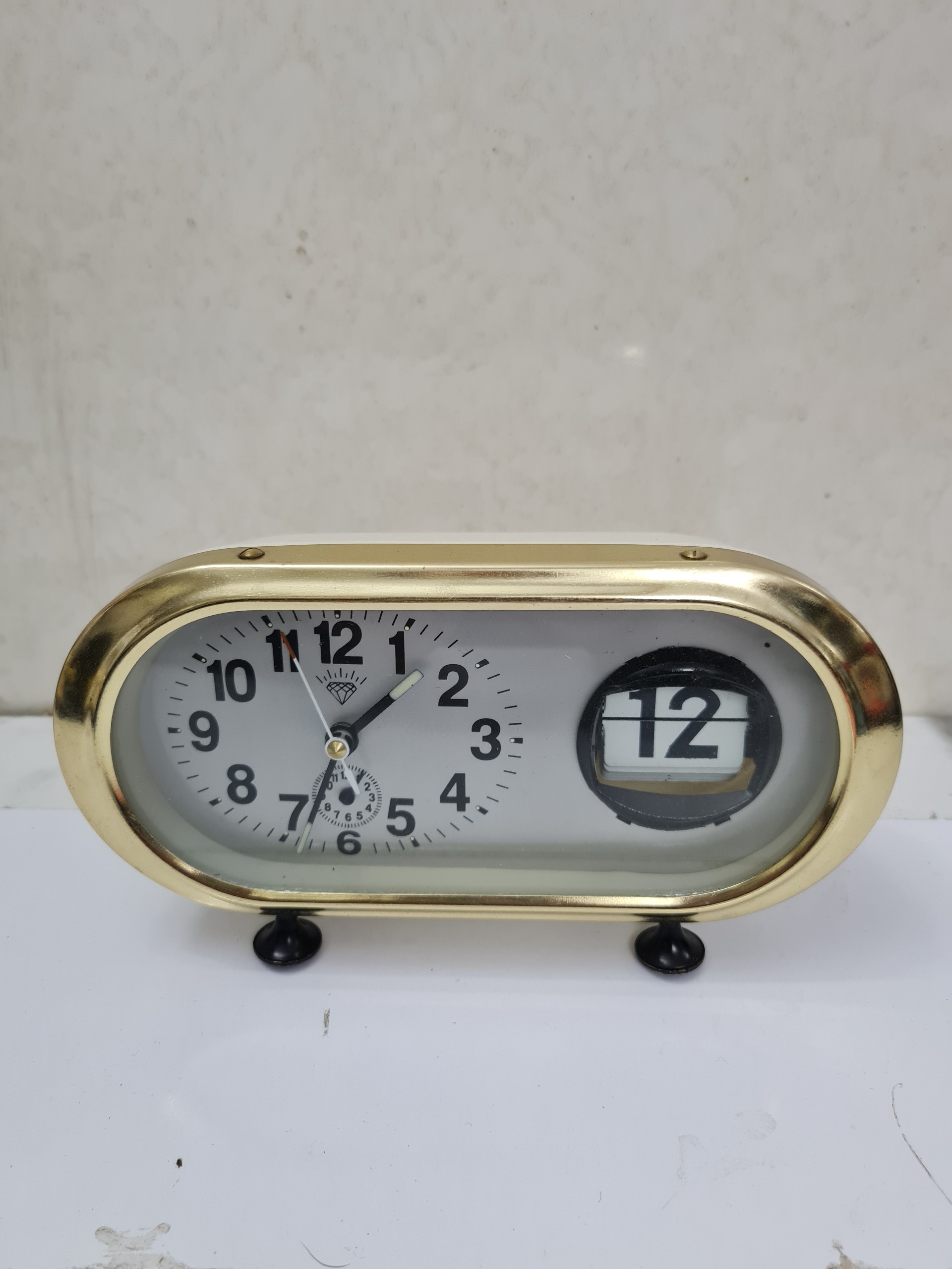 ساعت کوکی تاریخ دار رومیزی