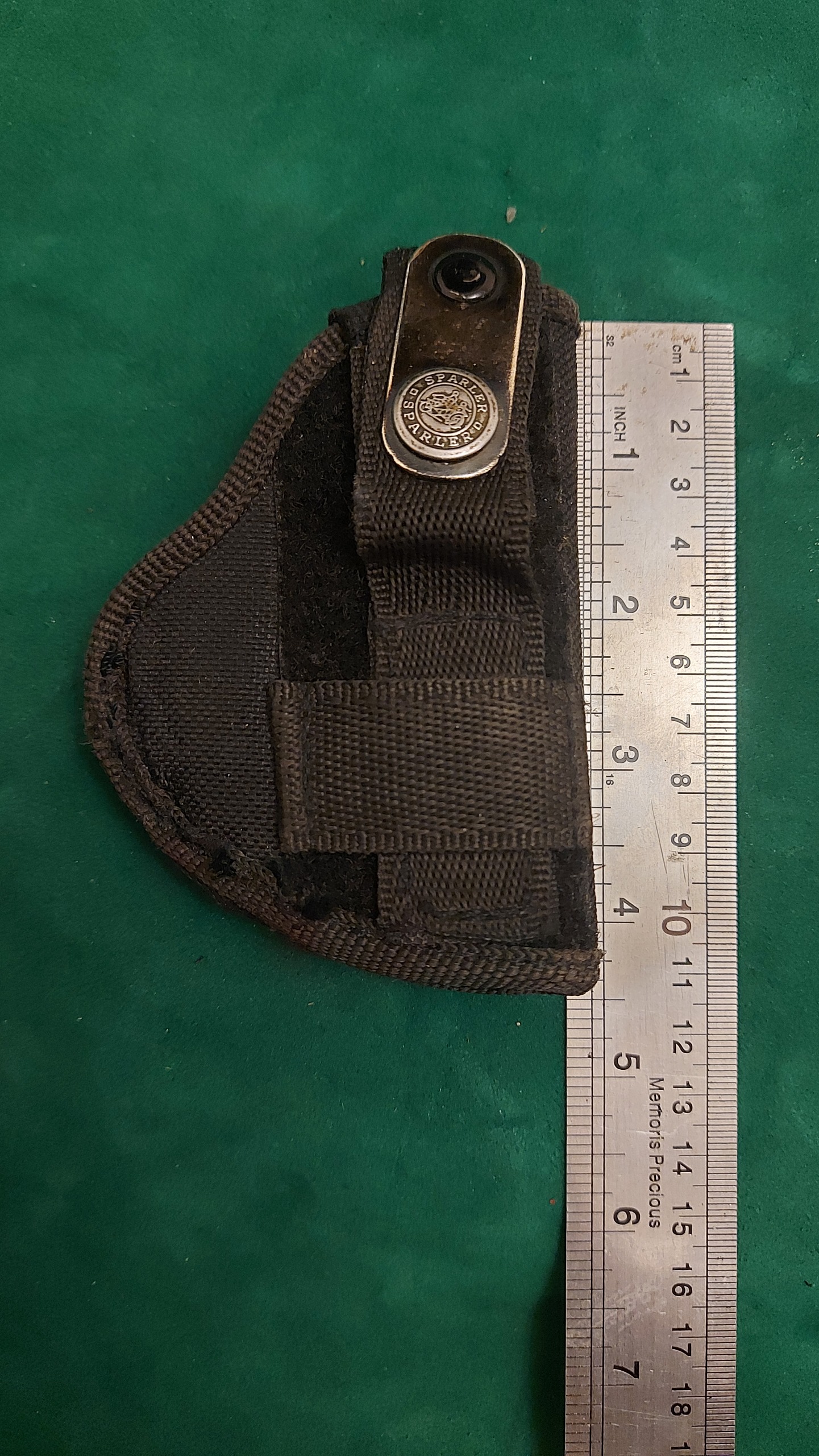 غلاف تپانچه متوسط و کوچک ساخت آمریکا