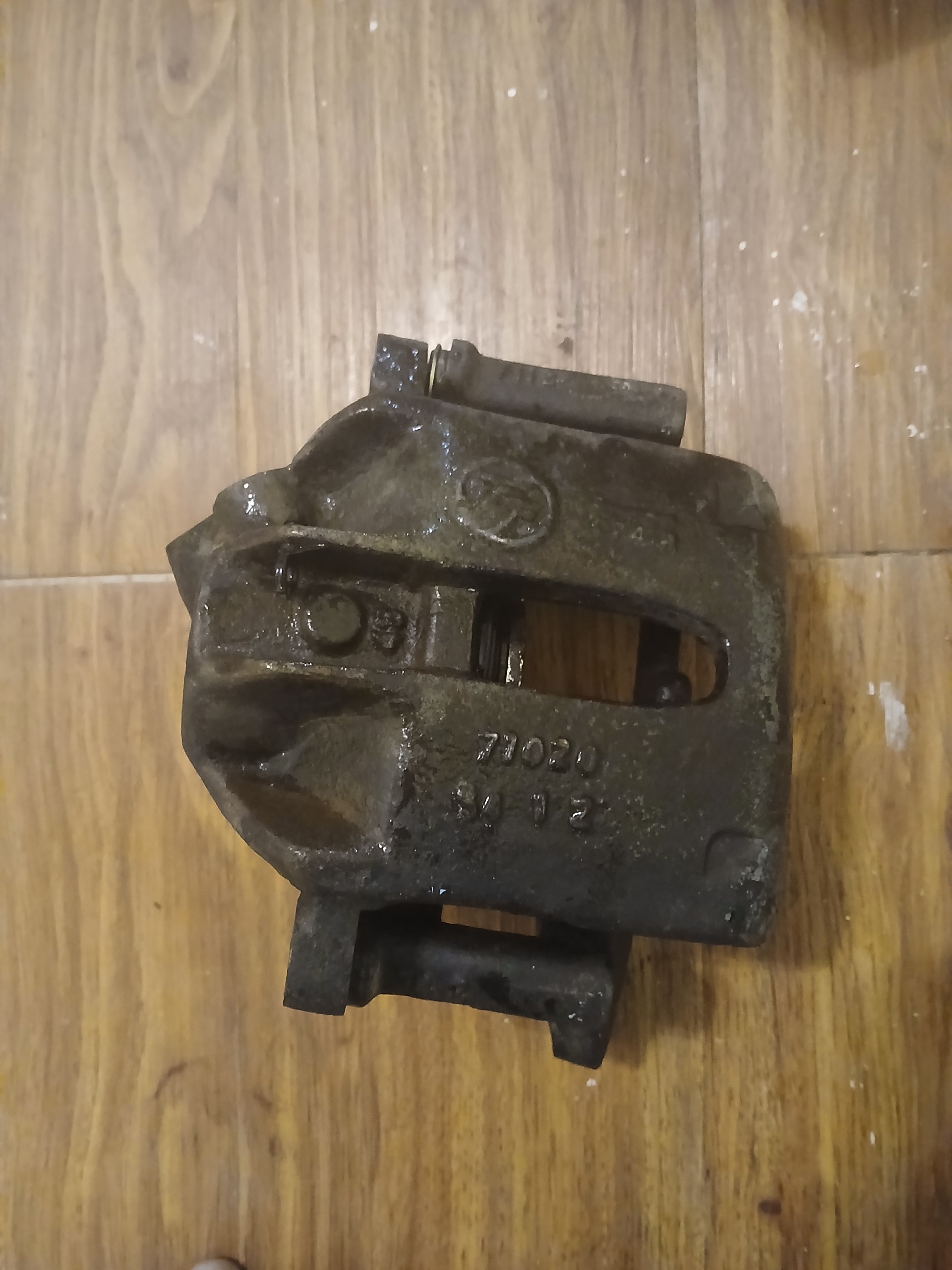 سیلندر ترمز پژو 405 و پارس
