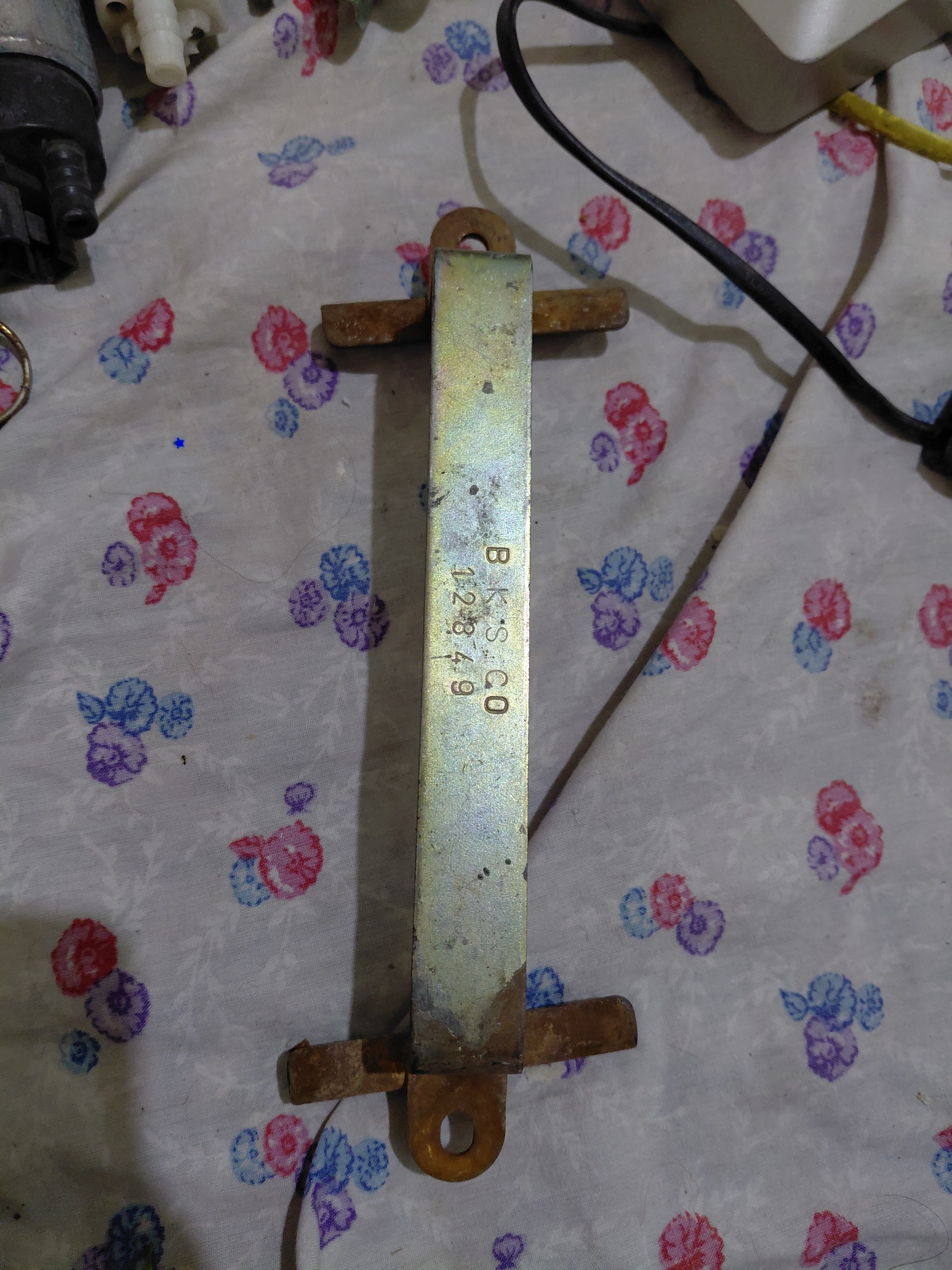 گیره باتری ماشین