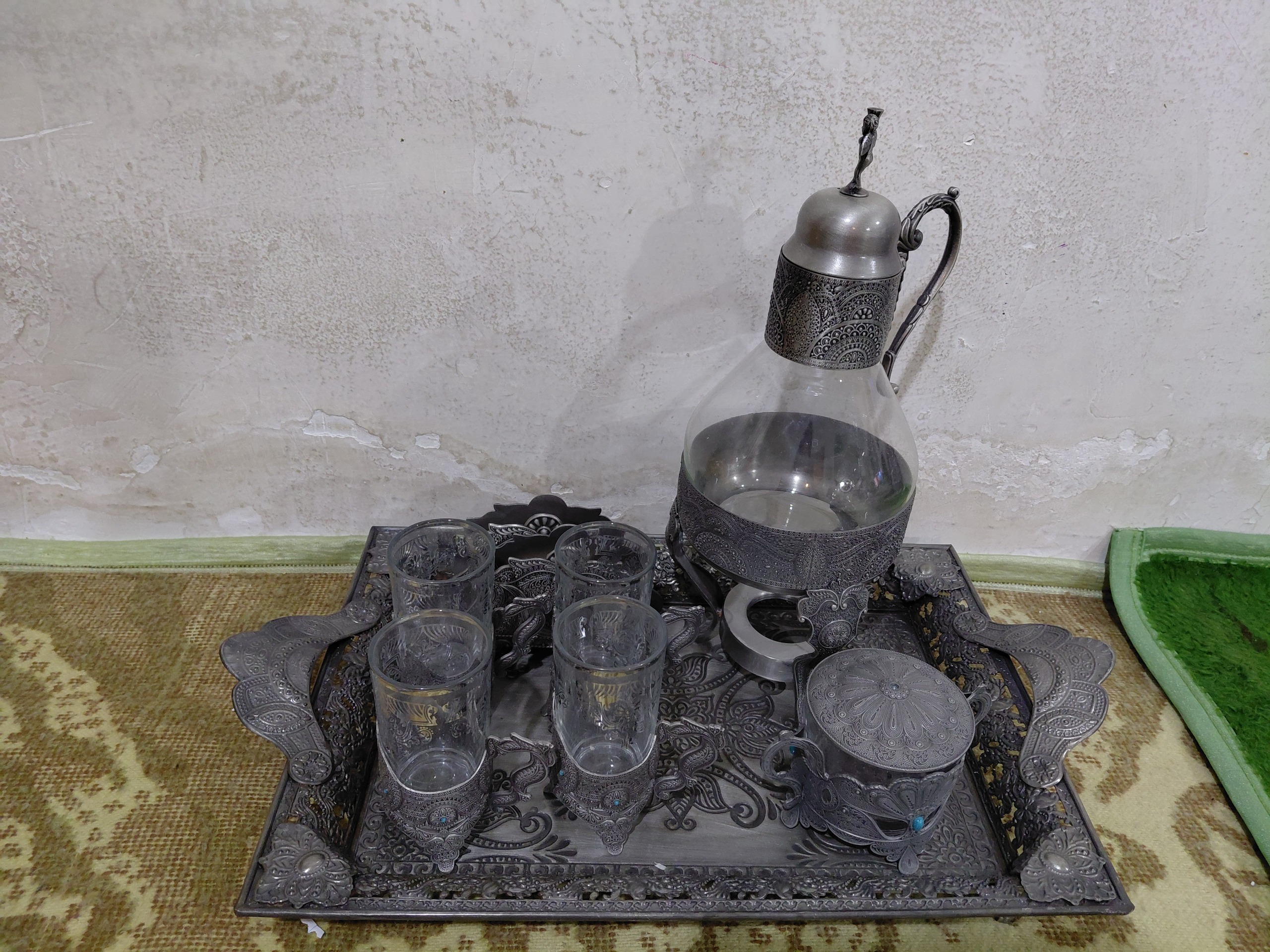 ست استکان و پارچ قندان و جادستمال پیوتر توضیحات