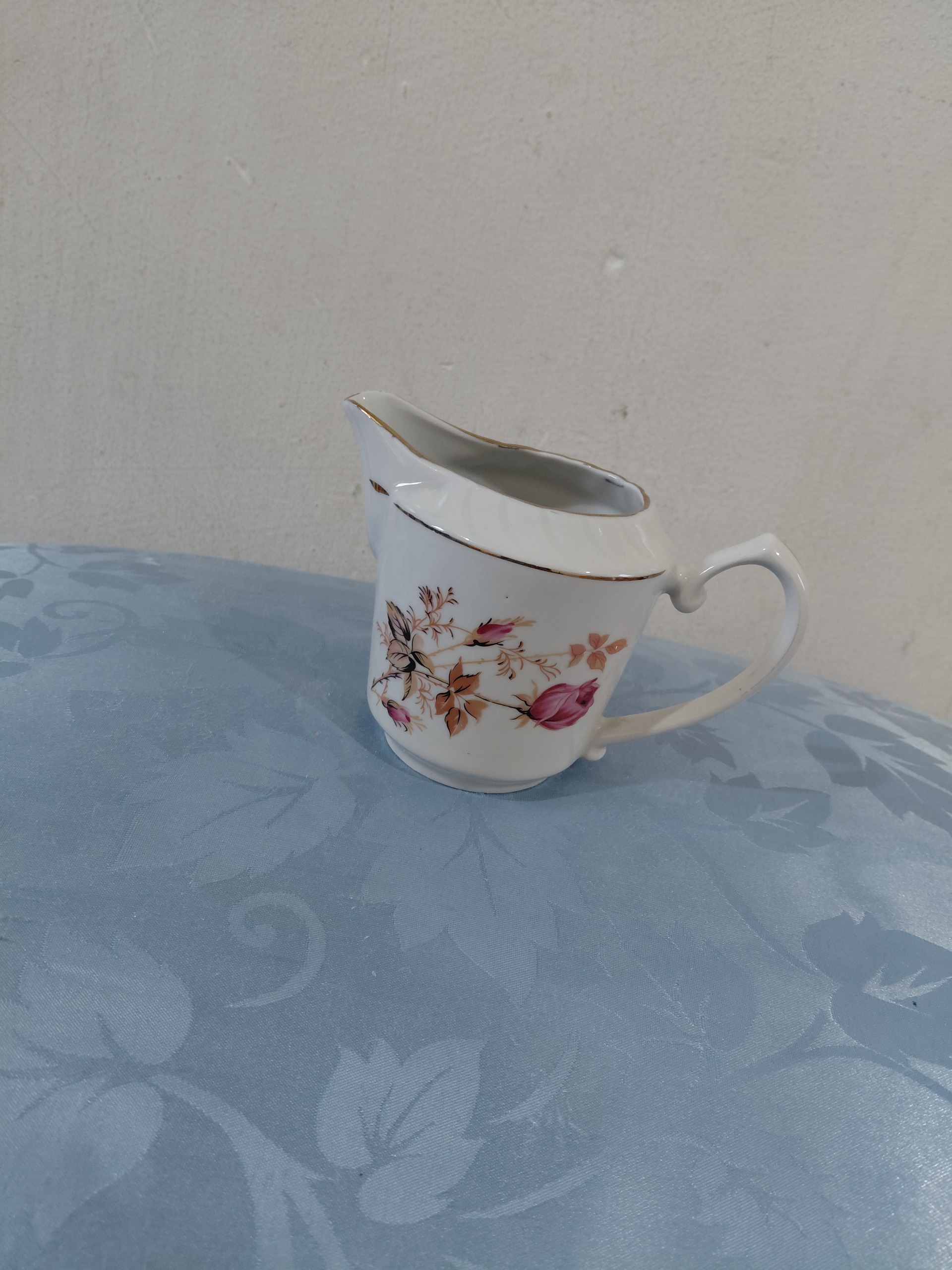 سس خوری قدیمی چینی هیس