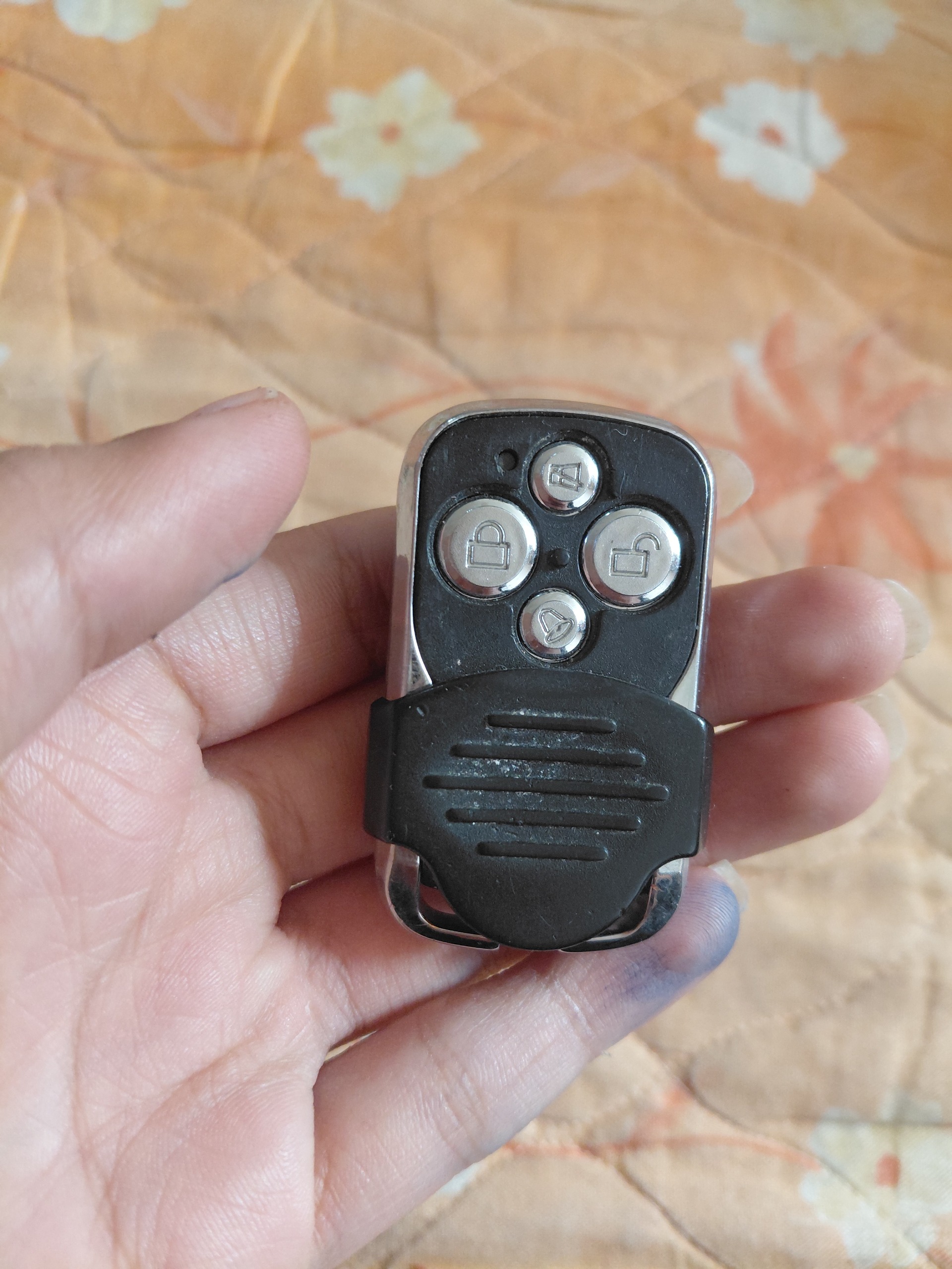 ریموت کنترل سالم