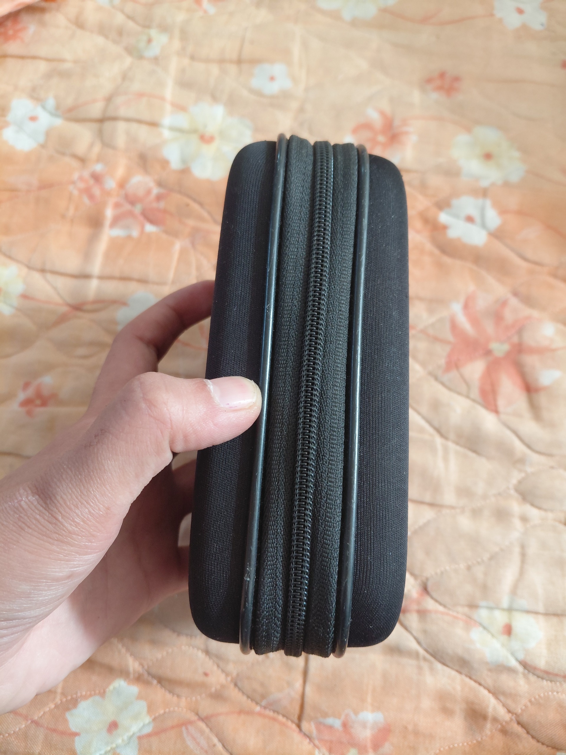 کیف مطابق عکسها