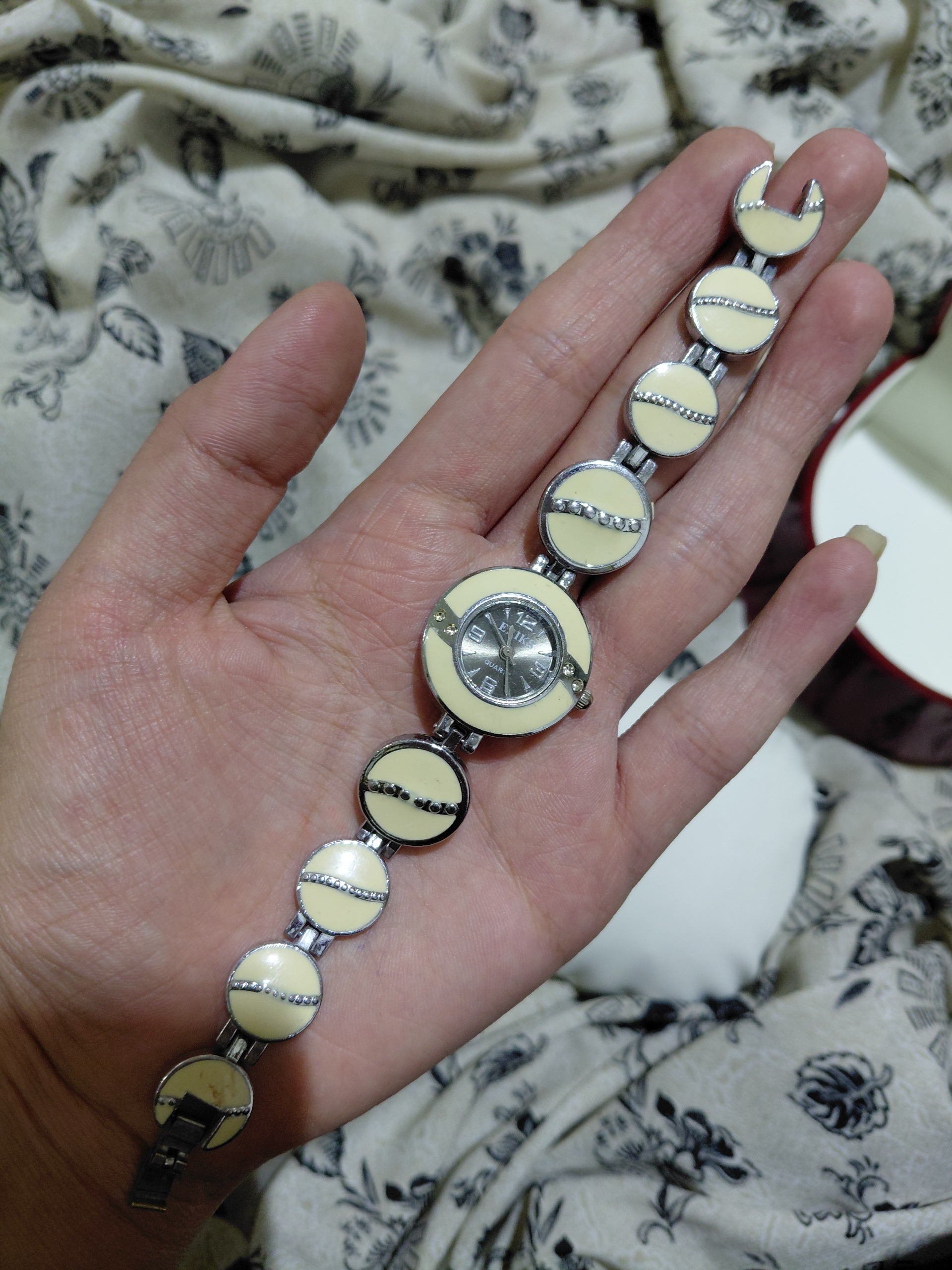 ساعت مچی دخترانه طرحدار