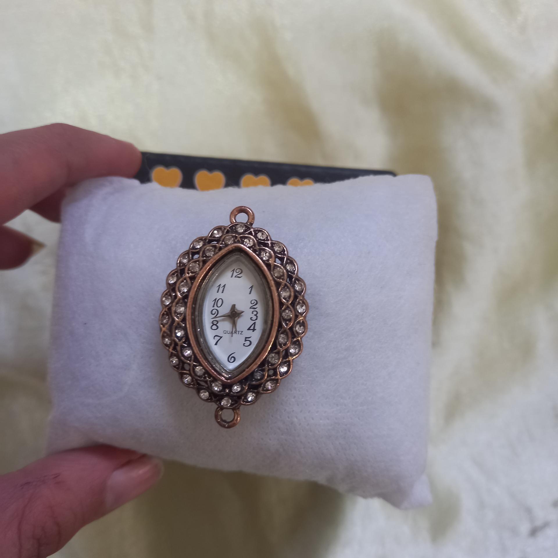 ساعت مچی تست نشده DK