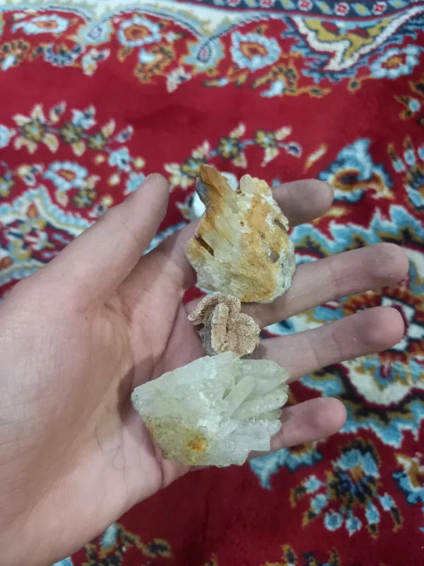 سه قطعه سنگ طبیعی کلکسیونی