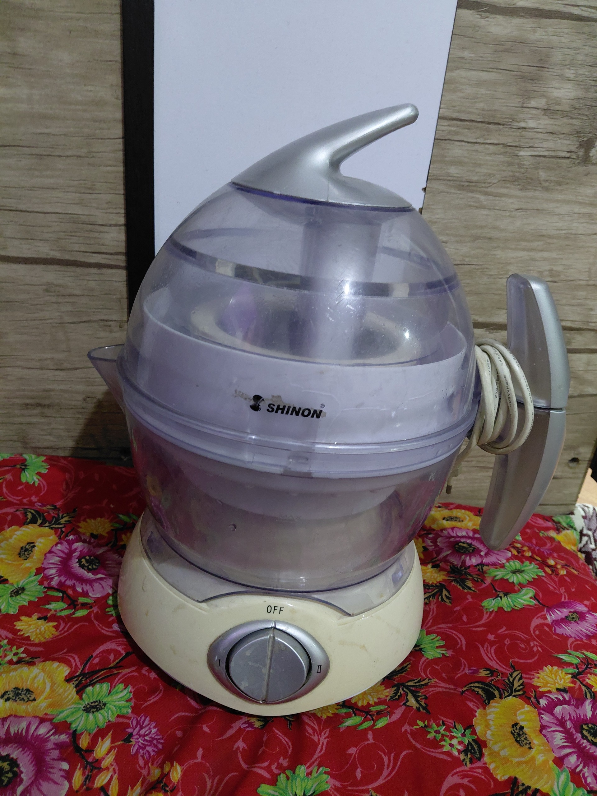 آبمیوه گیر قدیمی توضیحات مرور شود