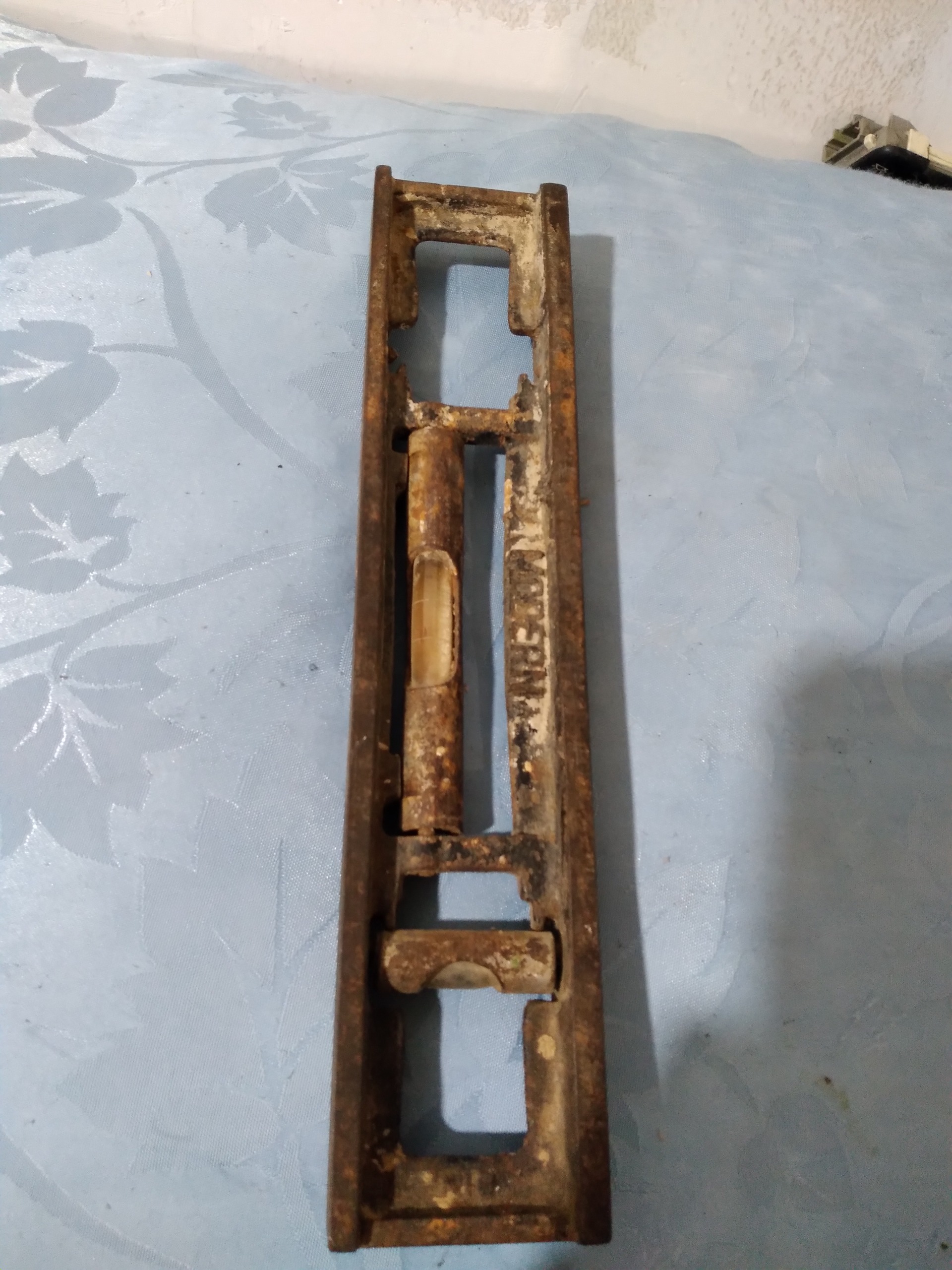 تراز قدیمی طبق عکس دست دوم اصل