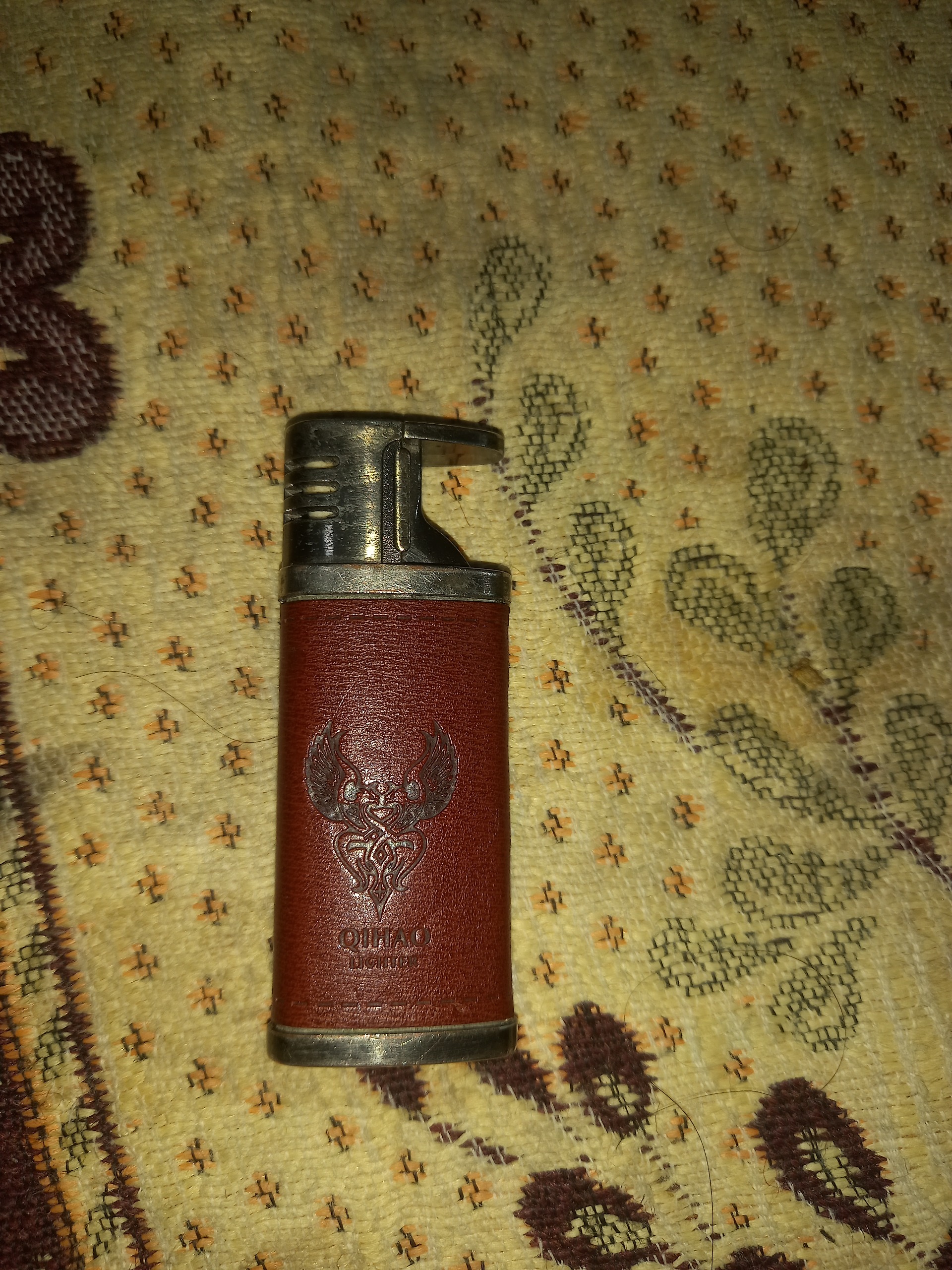 فندک گازی روکش چرم قدیمی