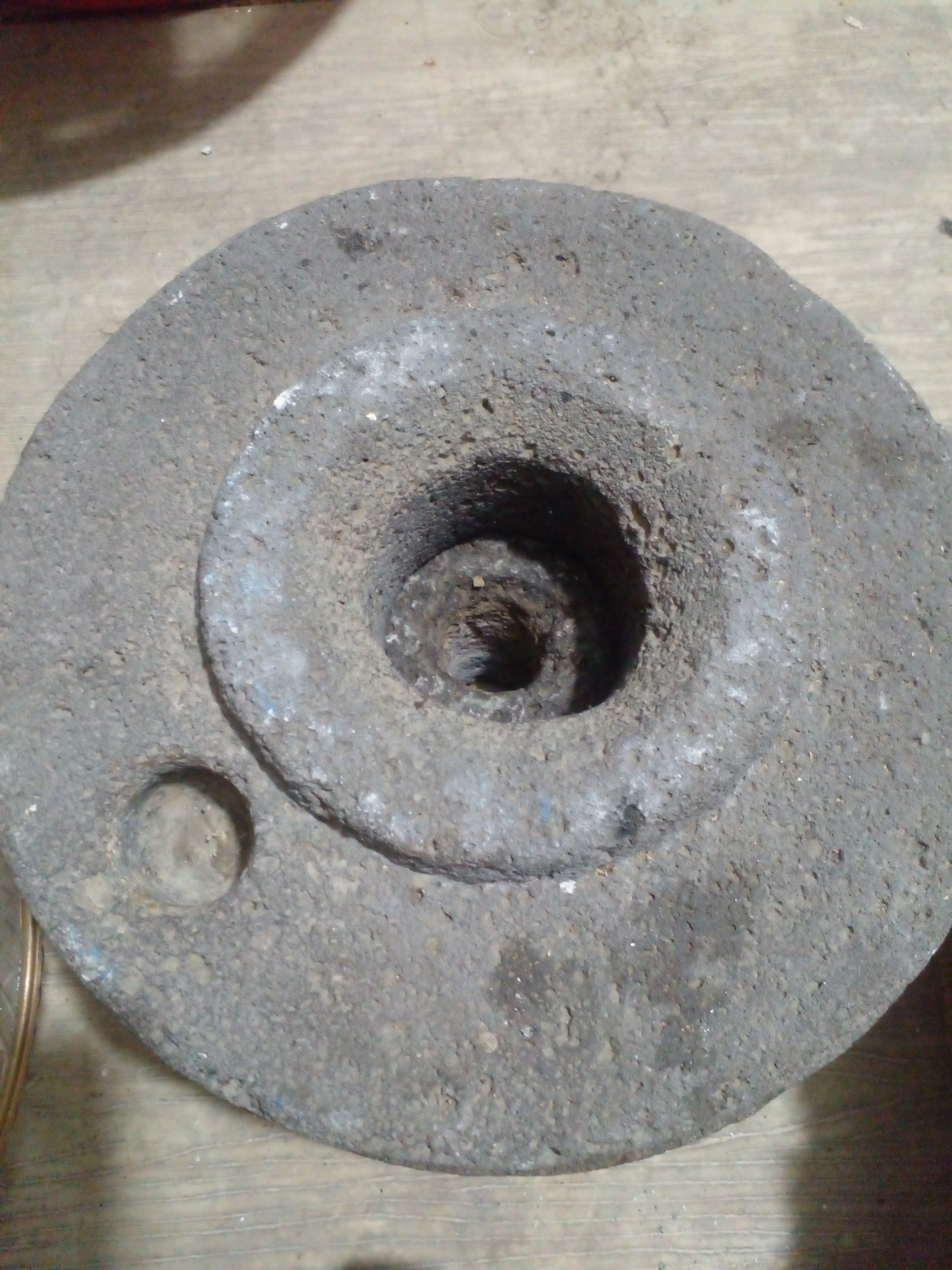 آسیاب دستی قدیمی سایز کوچک کلکسیونی