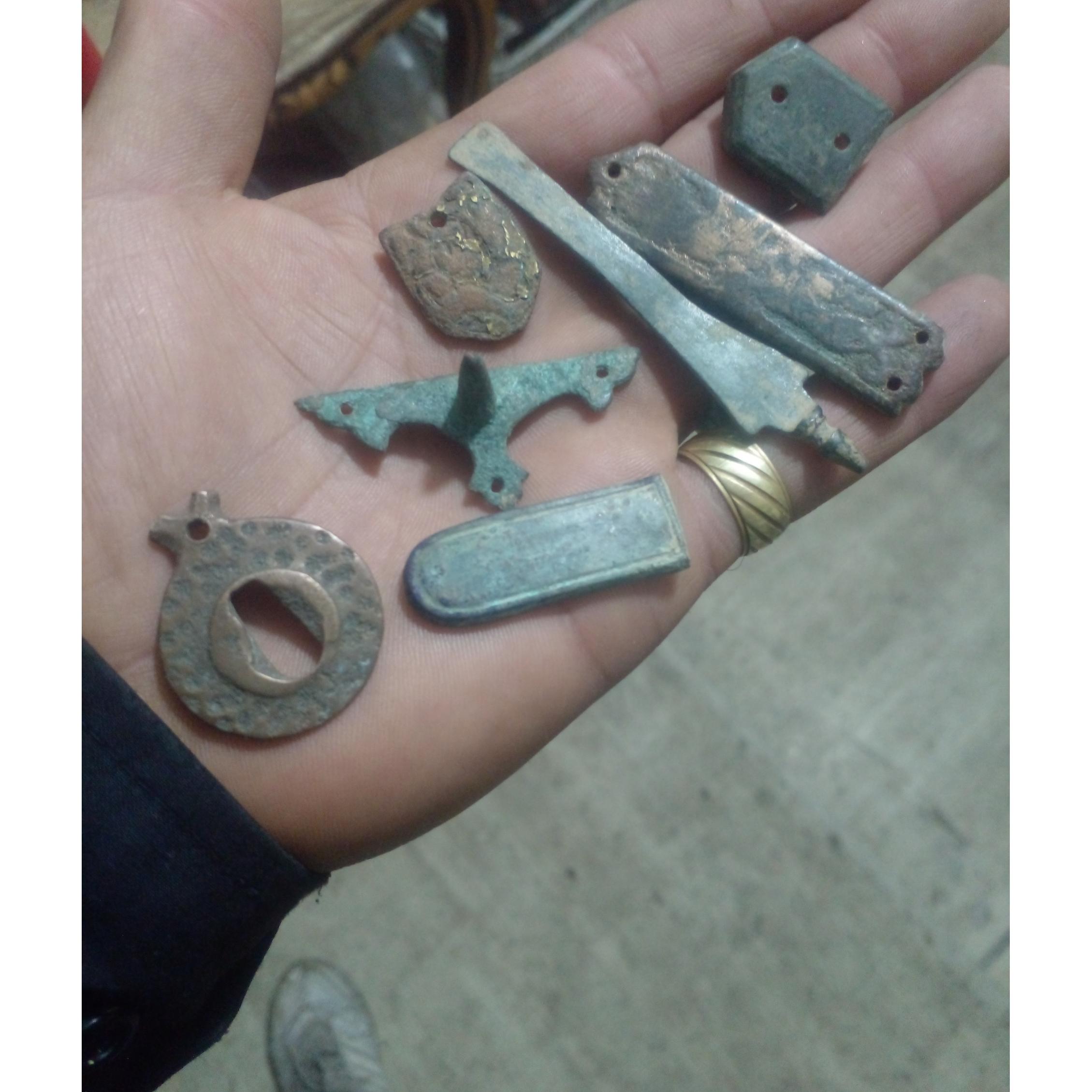 کل مجموعه انتیک قدیمی فقط 1م