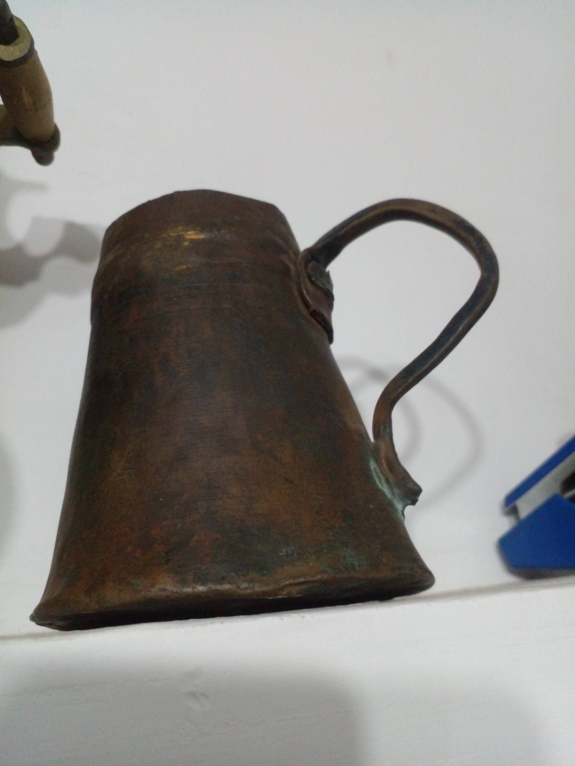 تنگ یا مشربه مسی سایز کوچک