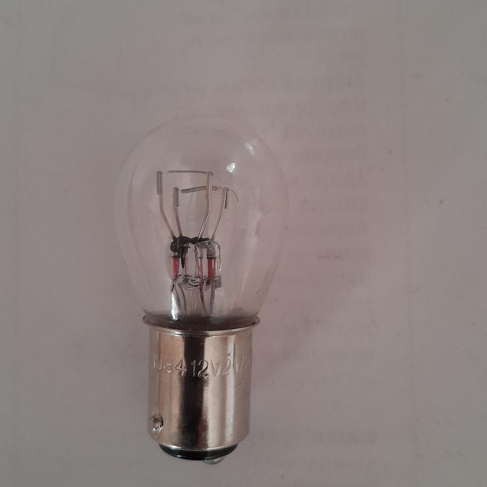 لامپ 12 ولت 2 کنتاکت تایوانی