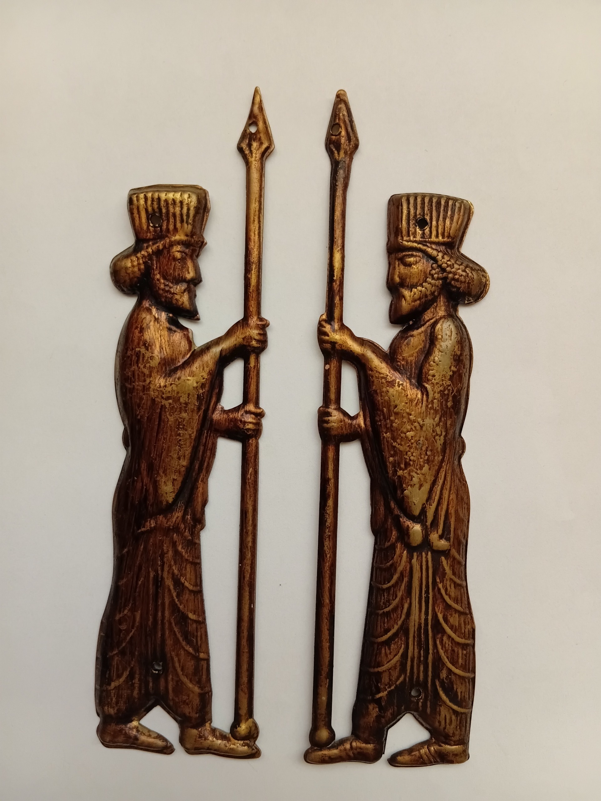 دکوری برنجی سرباز هخامنشی