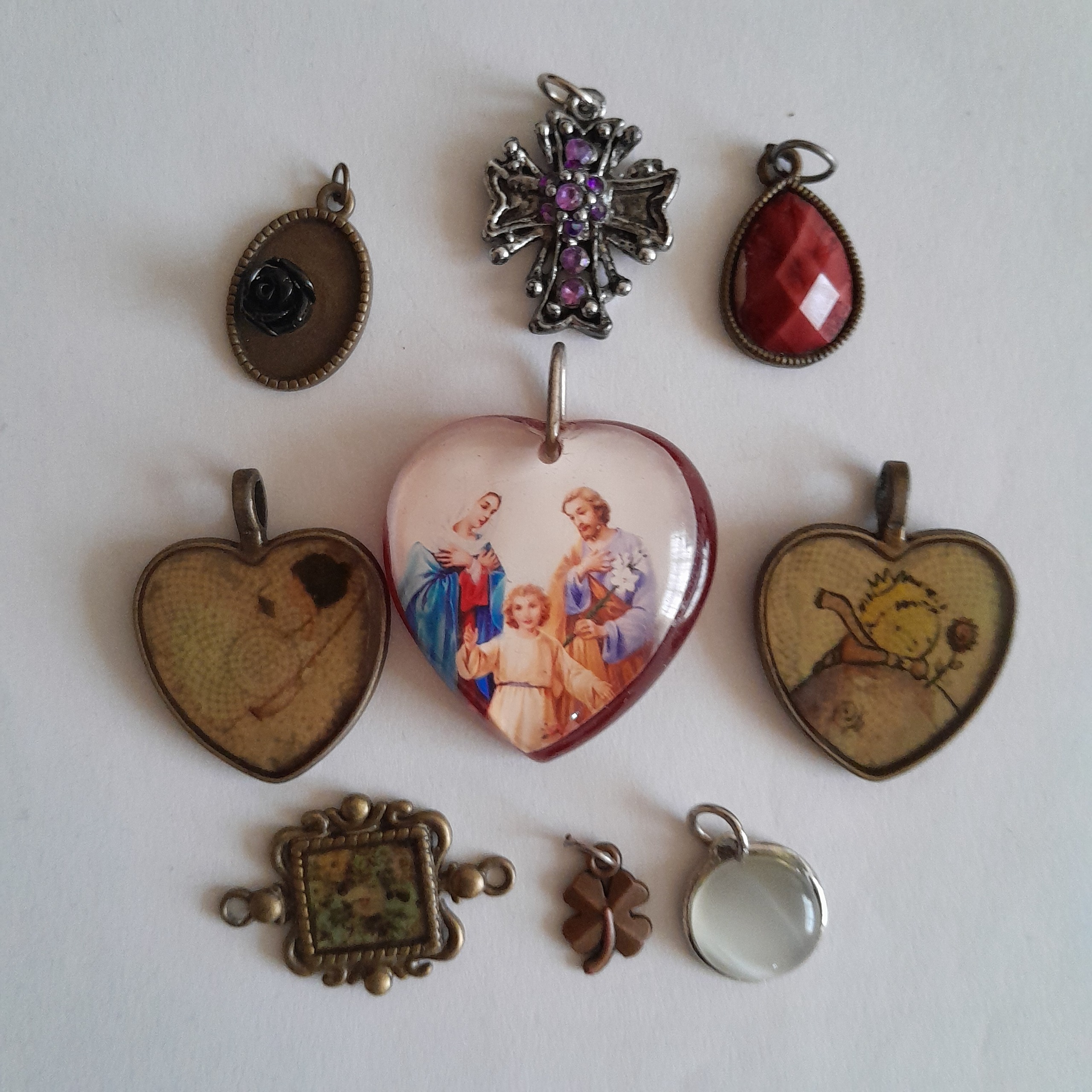 آویز تزئینی نگین و رزین 9 قطعه