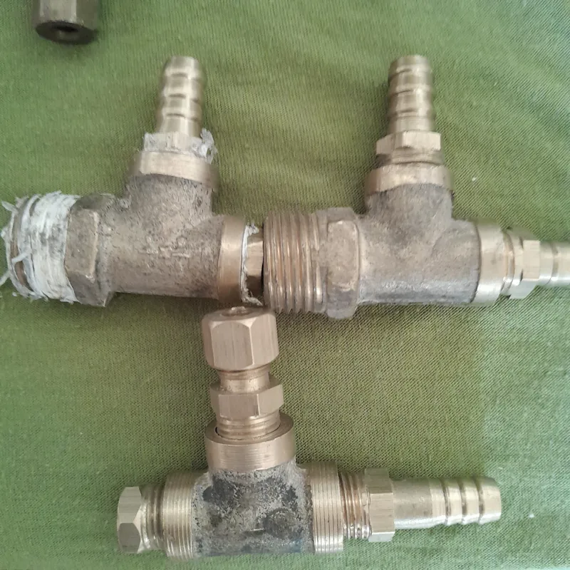 سه راهی برنجی گاز 1/2 به 1/4 اینچ 1 عدد