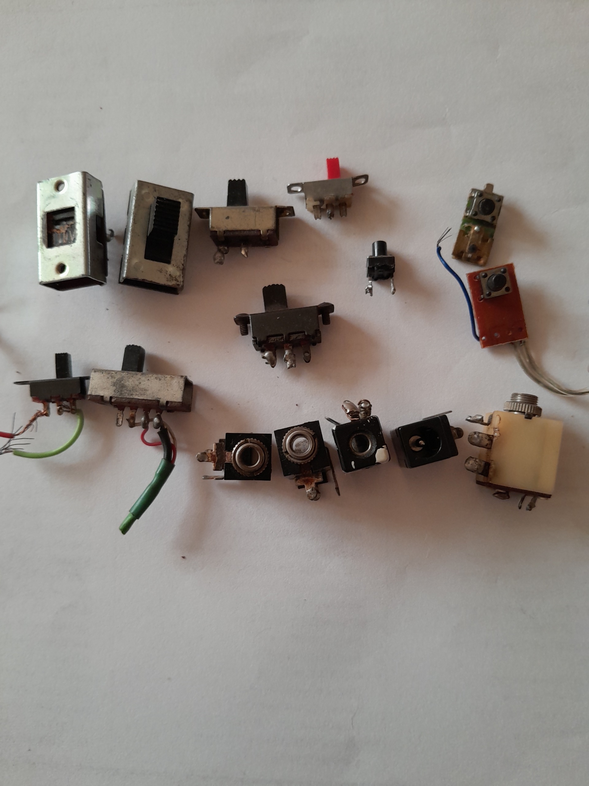 کلیدهای میکرو سوئیچ و عادی