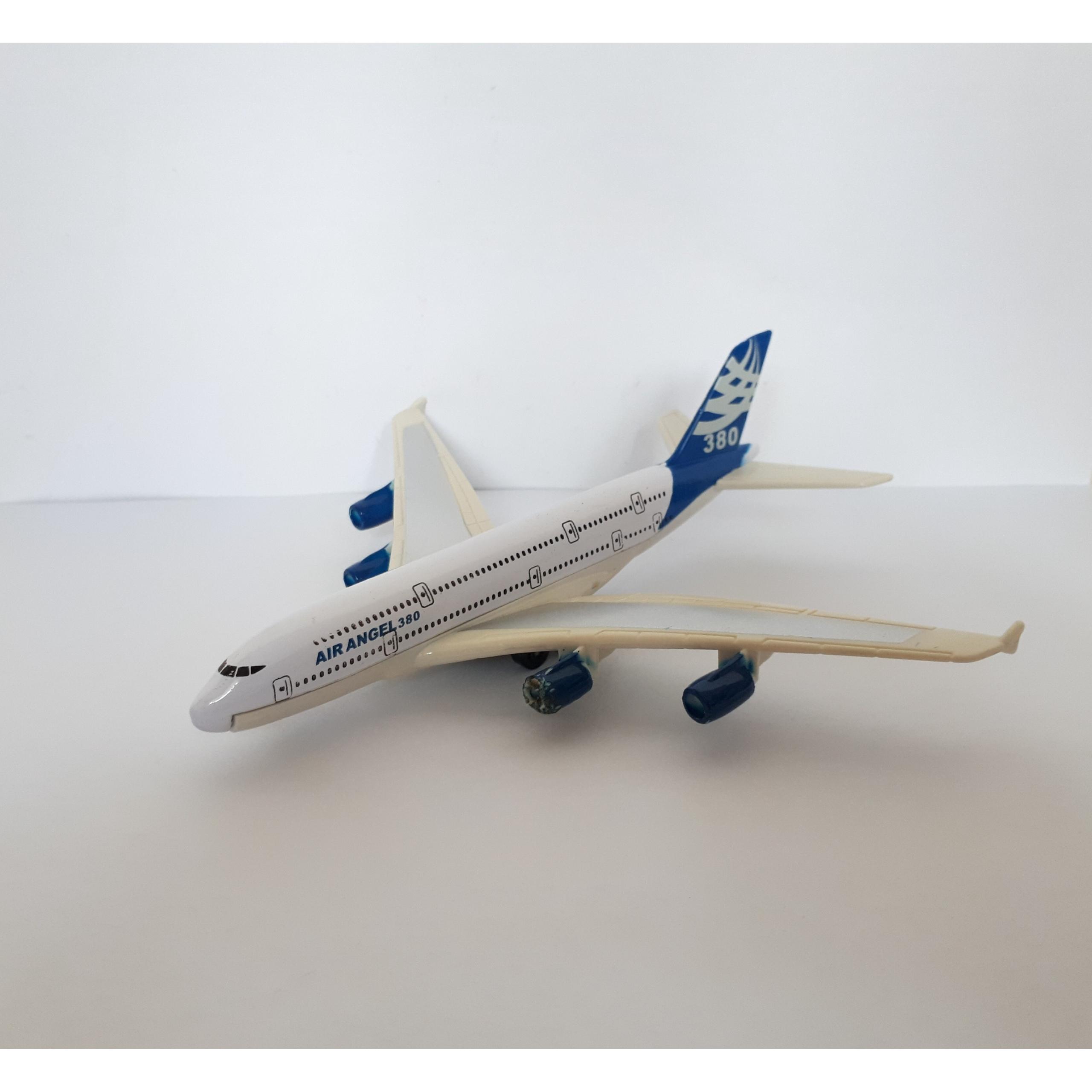 ماکت فلزی هواپیما مسافربری