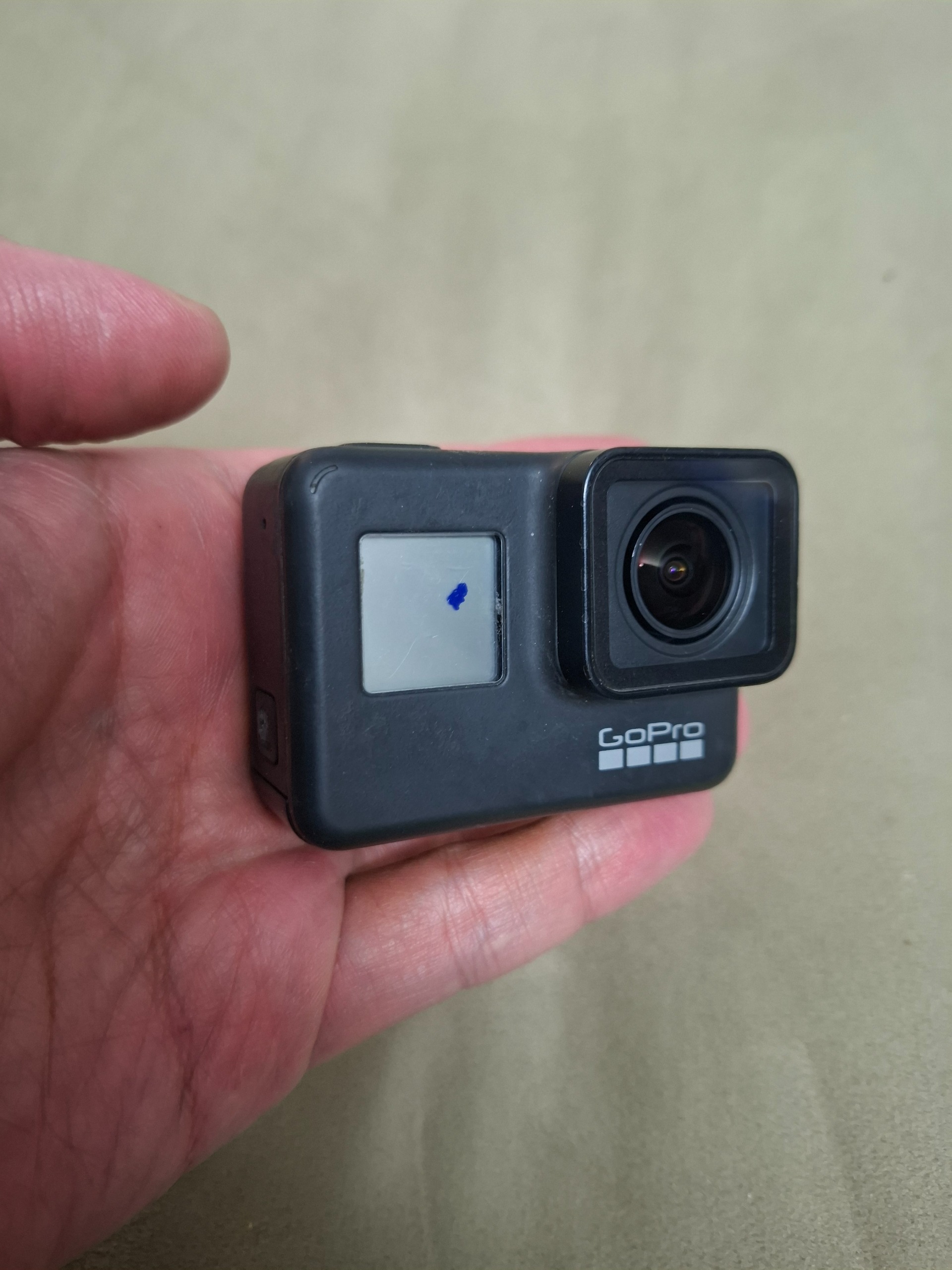 دوربین gopro 7 همراه با شارژر