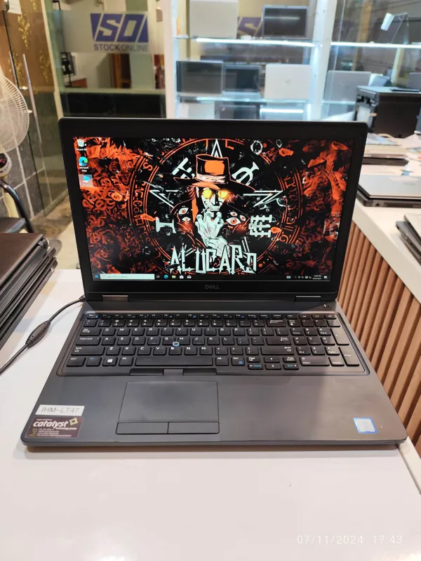 لپ تاپ دل Dell Latitude 5590 نسل8-i7