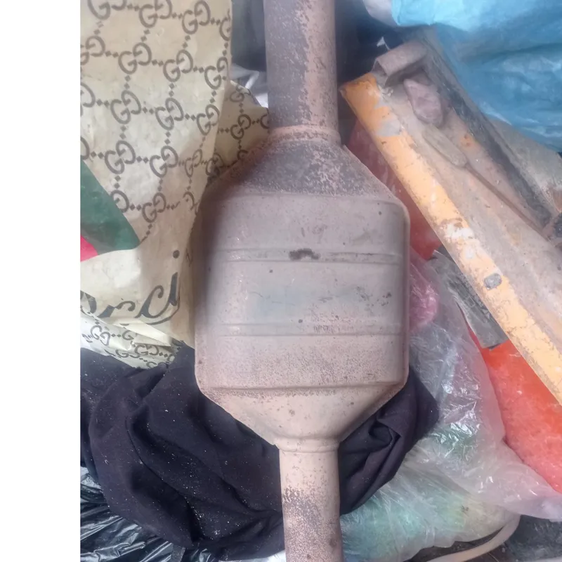 کاتالیزور پژو 405 پر شده