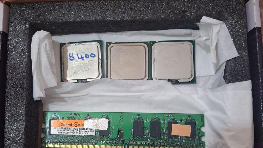 سه CPU و یک رم قدیمی