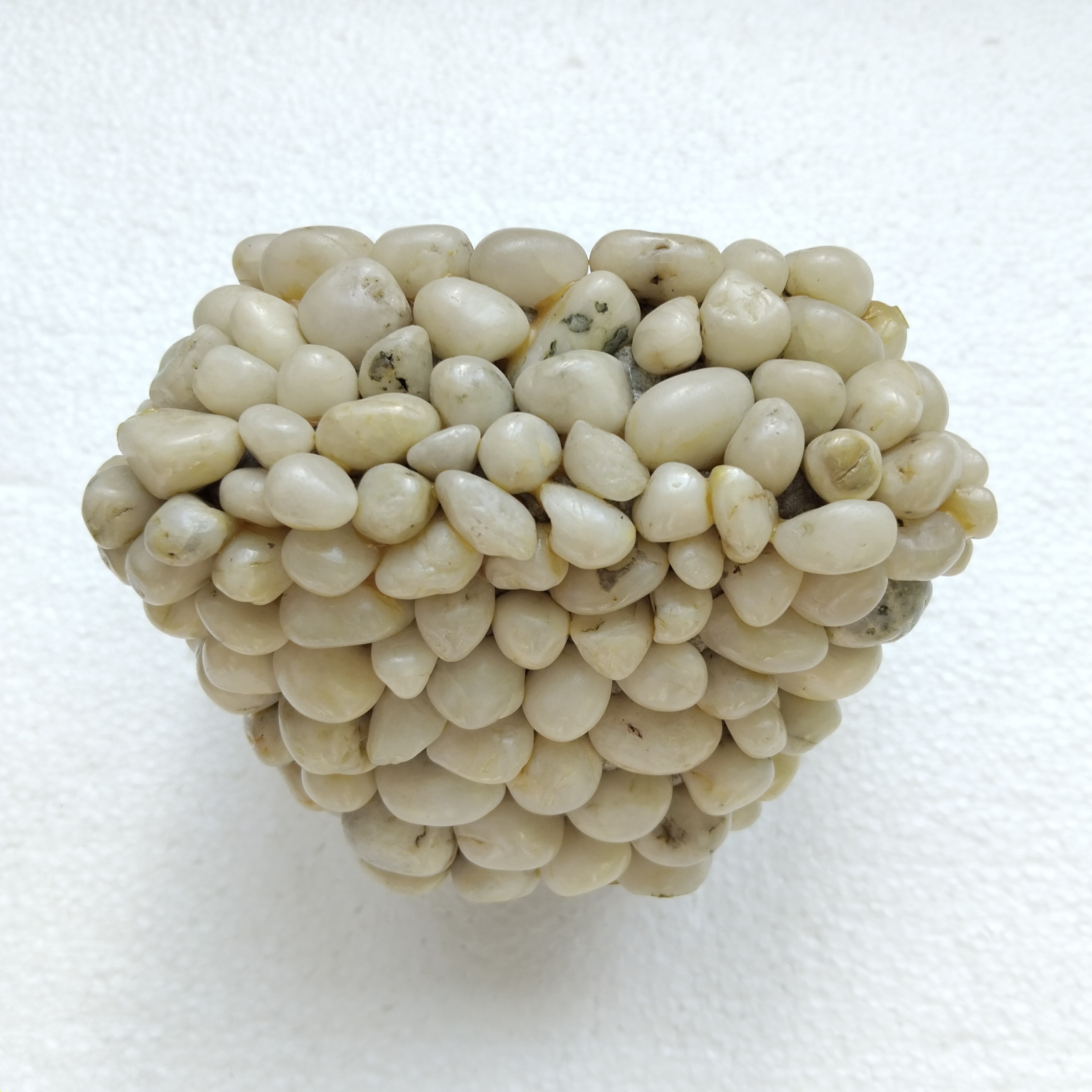 گلدان سنگ دانه ای سفید