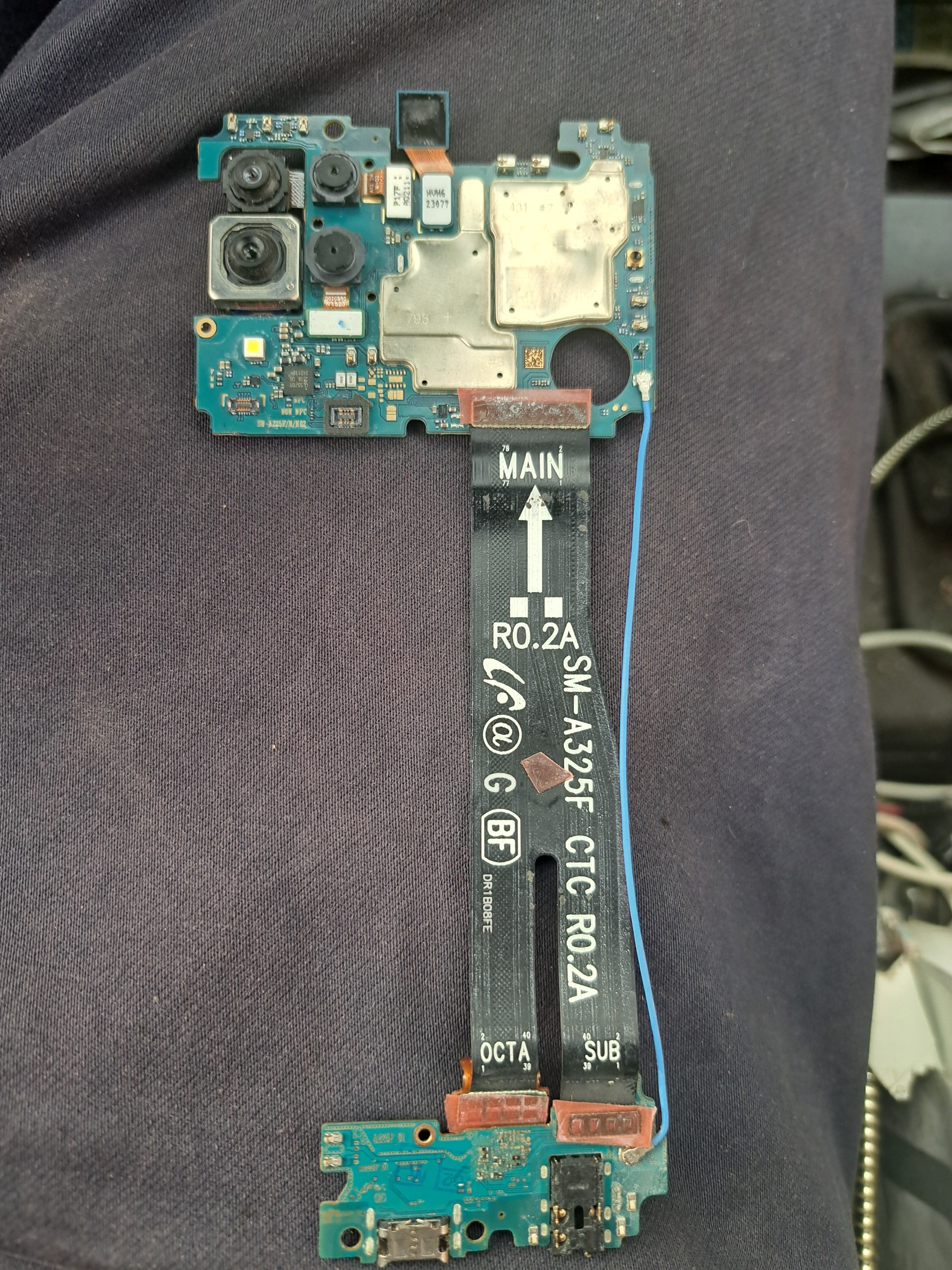 بردگوشی a22با انتقال مالکیت4جی