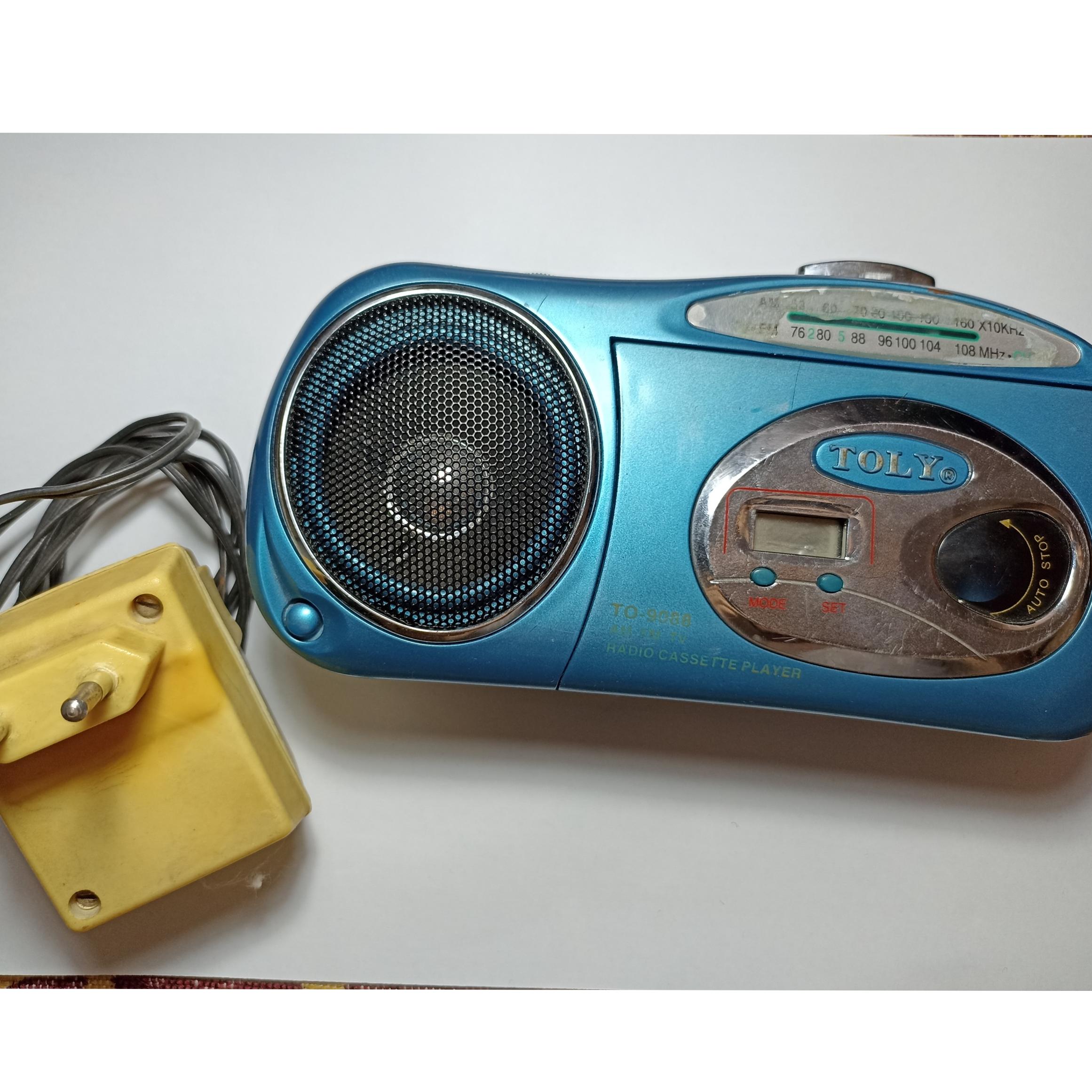 رادیو مارک تولی دهه ی 70 سالم همراه آداپتور