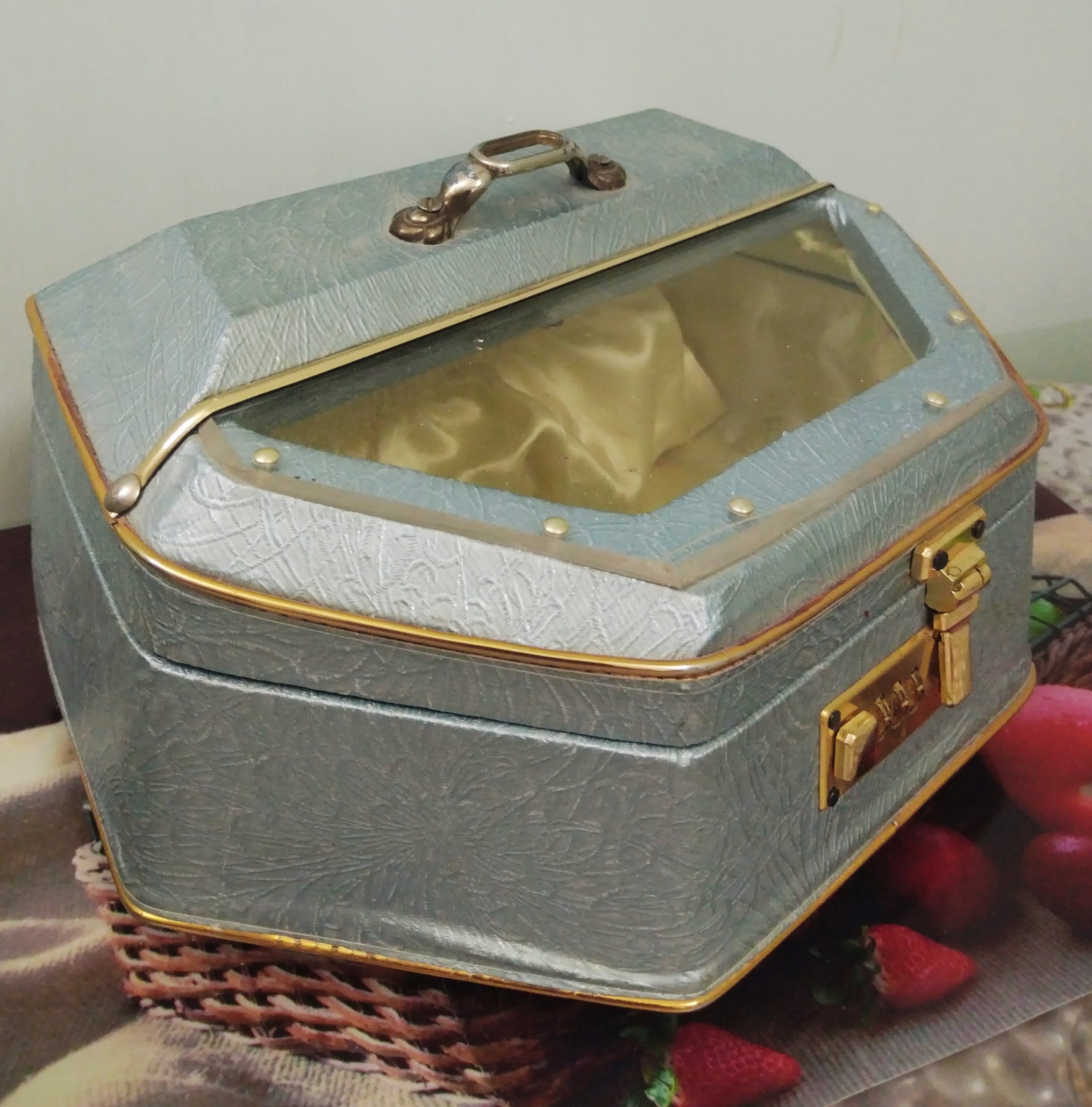 جعبه آرایشی نوستالژی