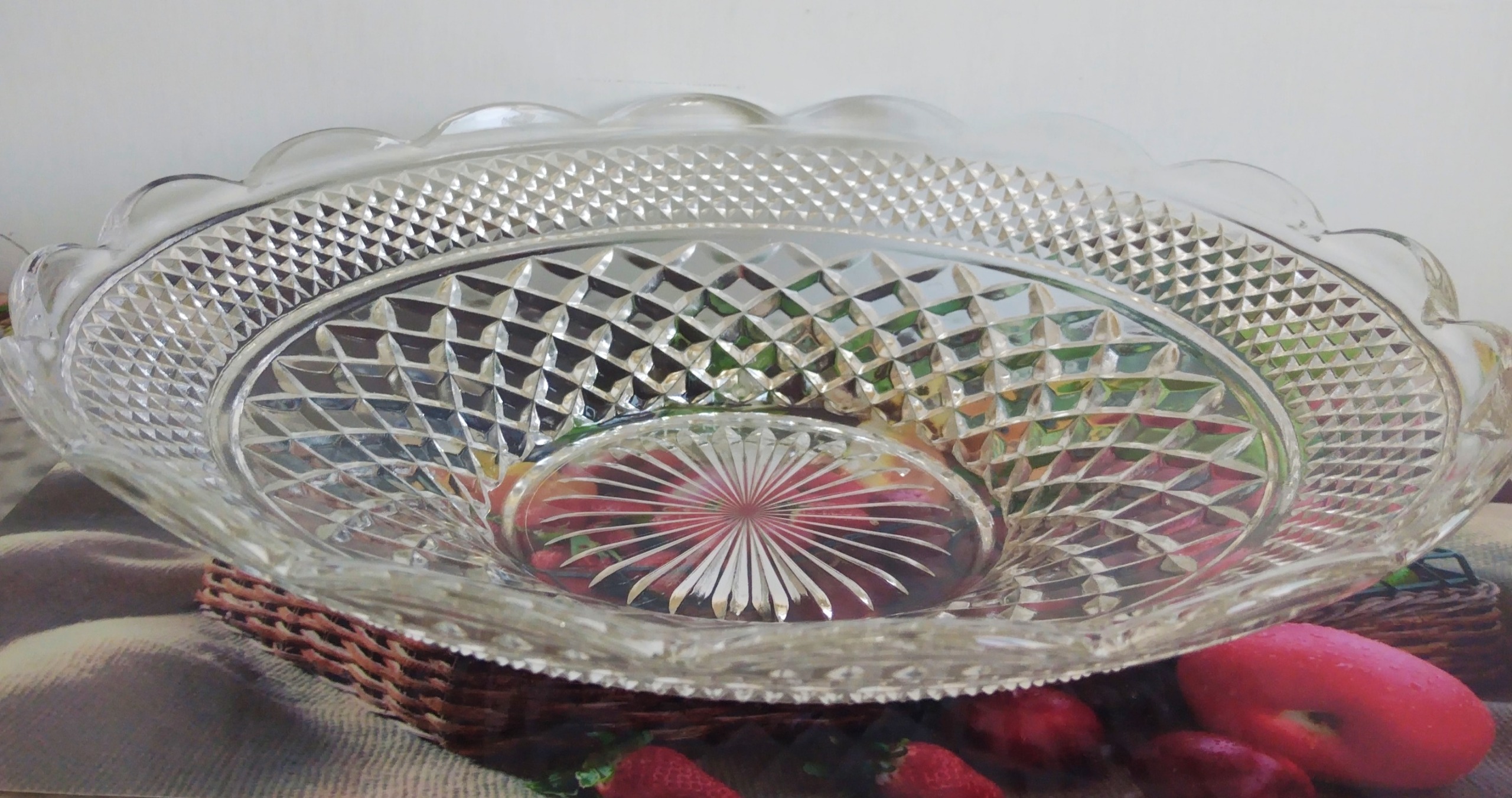 میوه خوری نیم گود آمریکایی