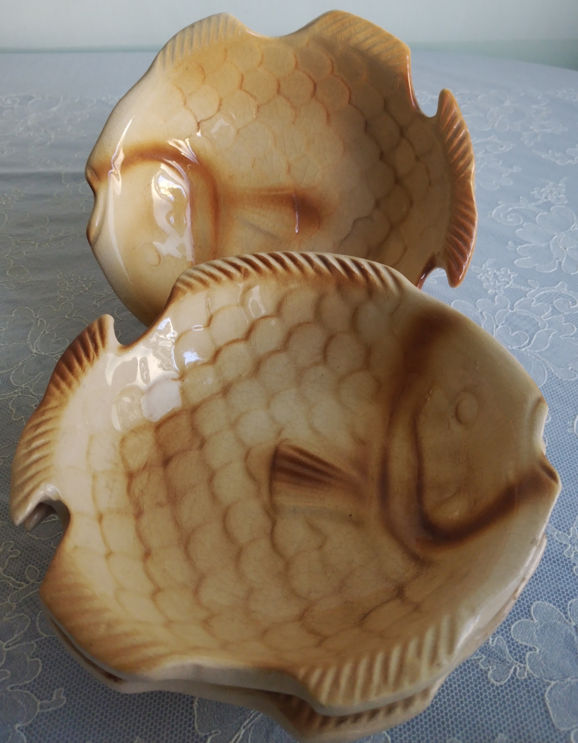 ظرف سفالی ماهی شکل