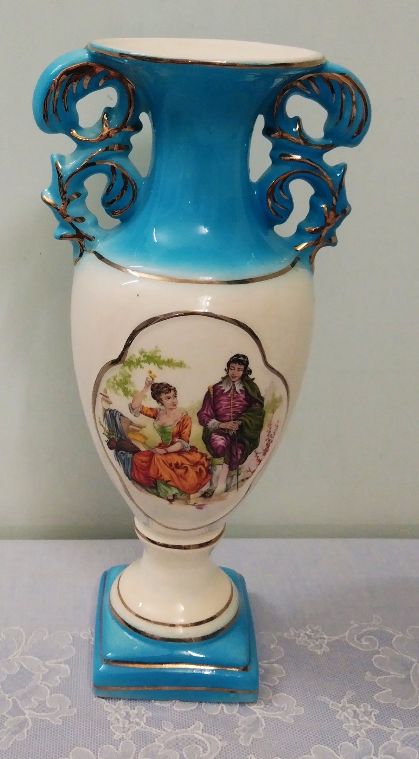 گلدان قدیمی قصایی