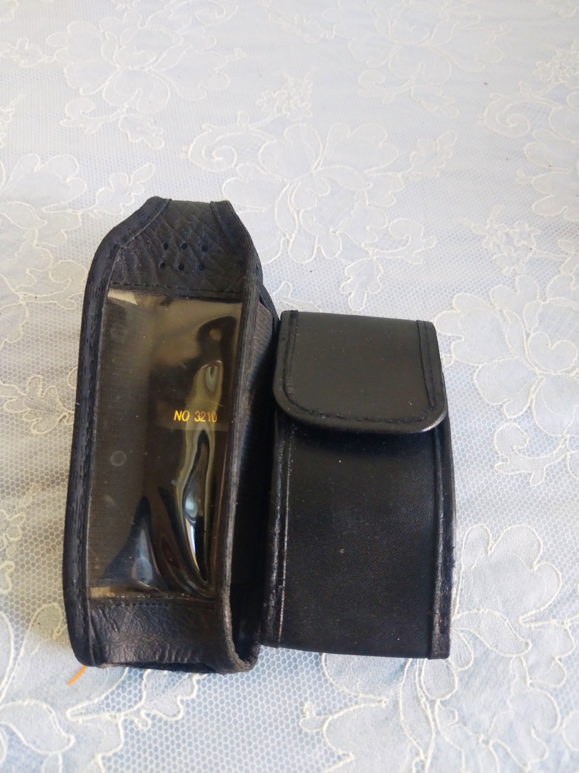 کاور موبایل قدیمی